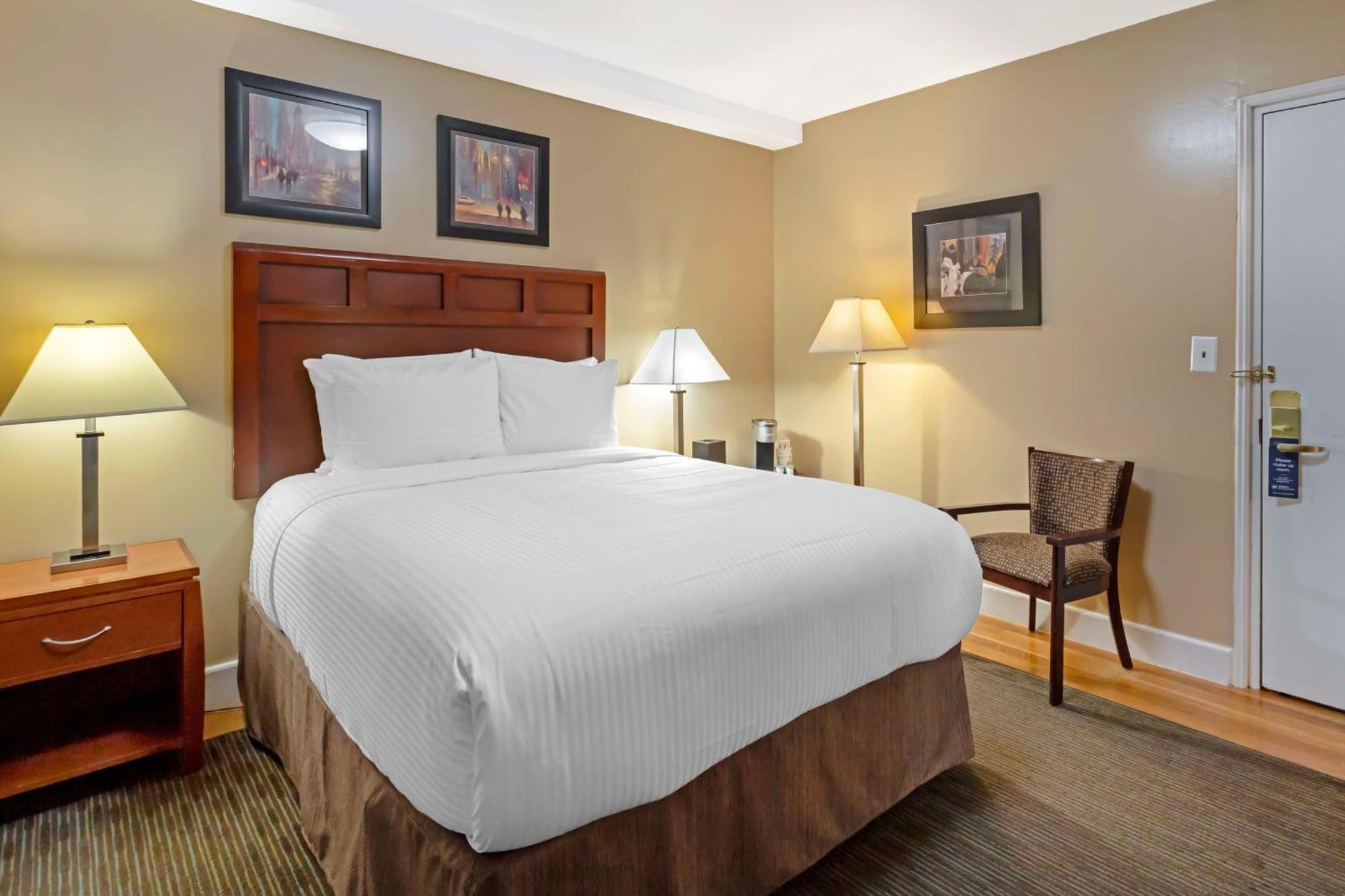 Hotel Western Hospitality House