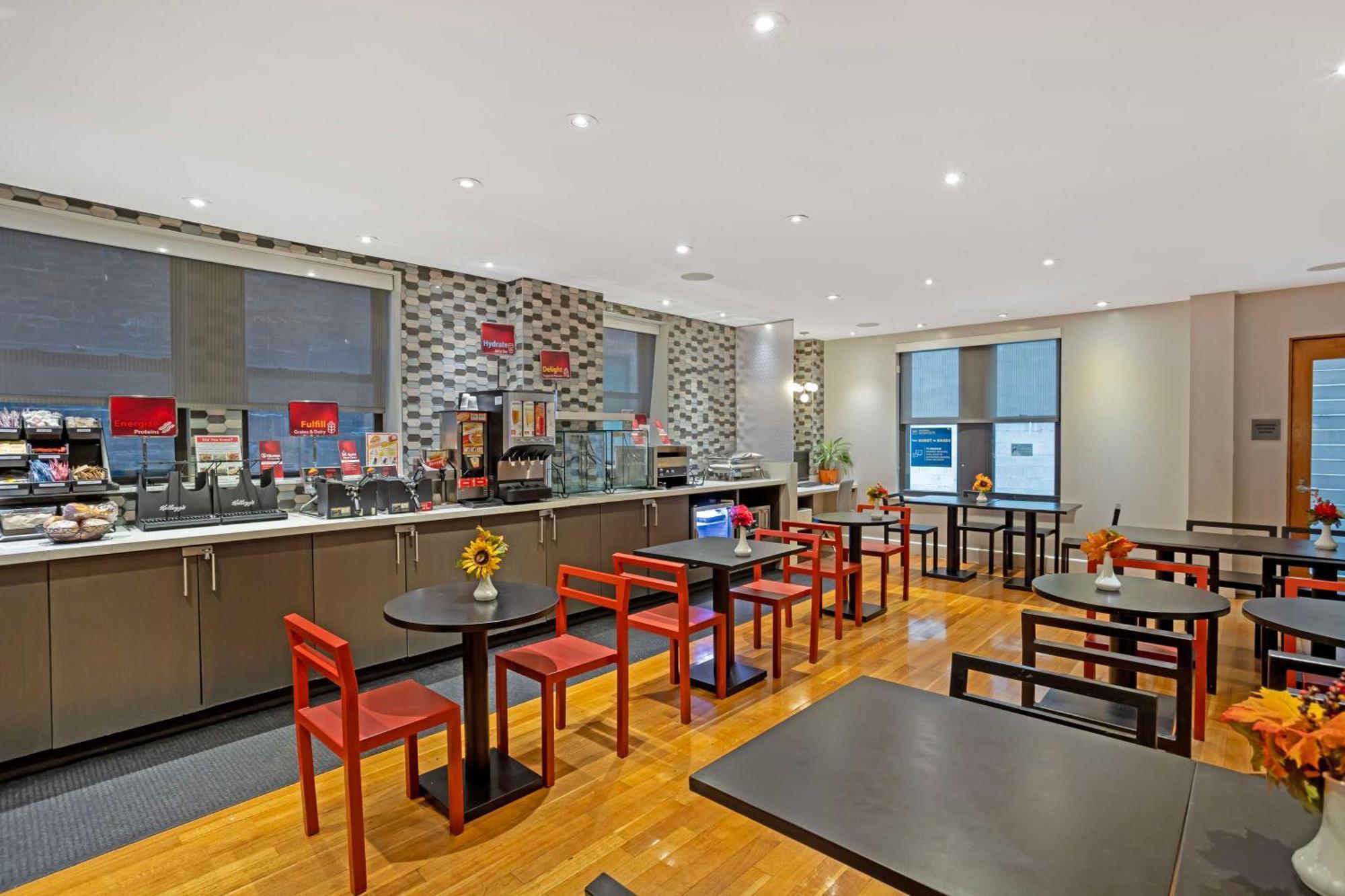 Western Hospitality House Hotel 3*