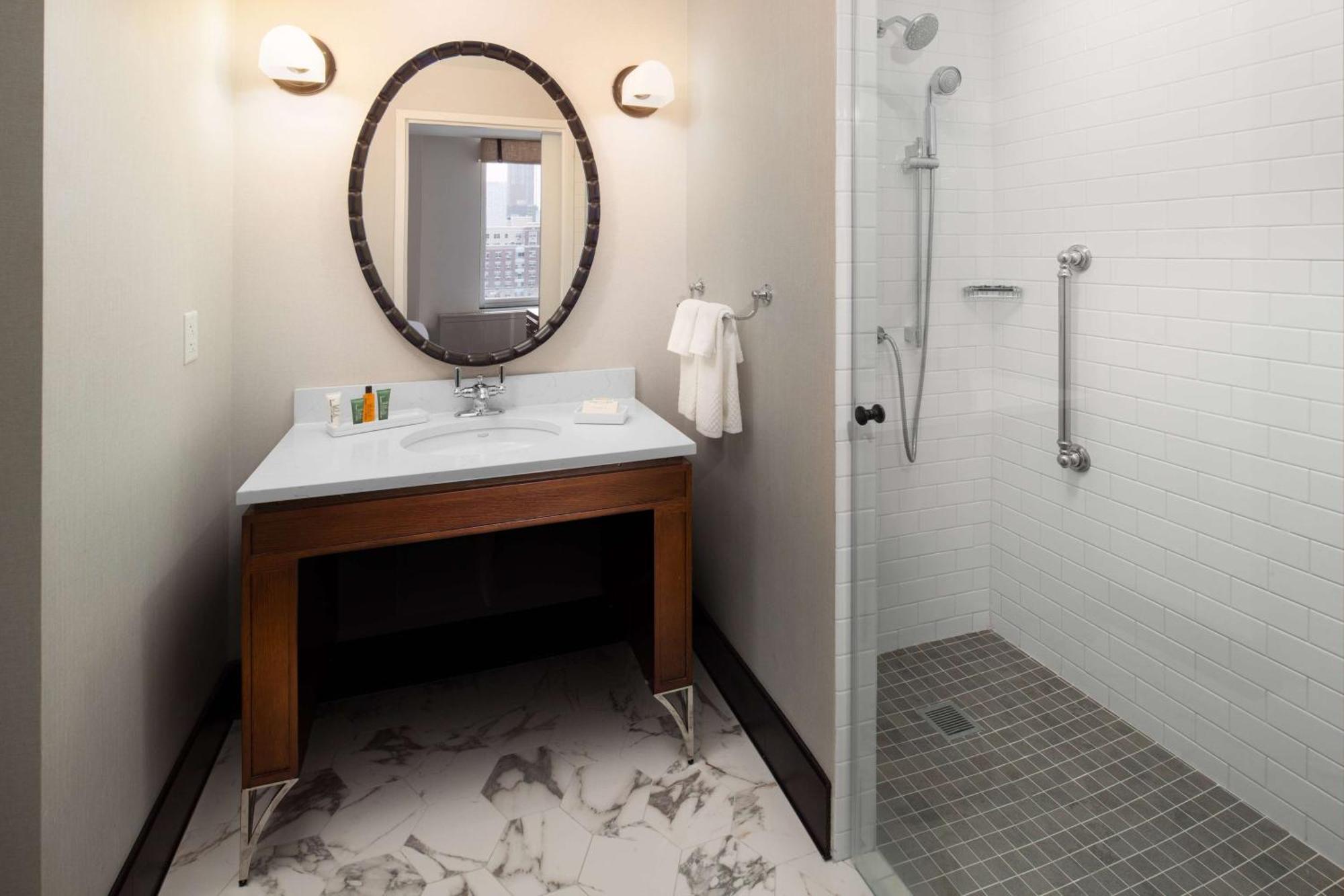 Hilton Brooklyn - Newly Renovated 4* New York