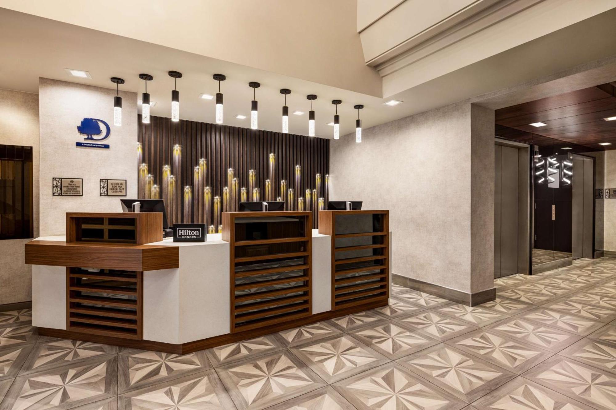 Doubletree By Hilton Midtown Fifth Ave