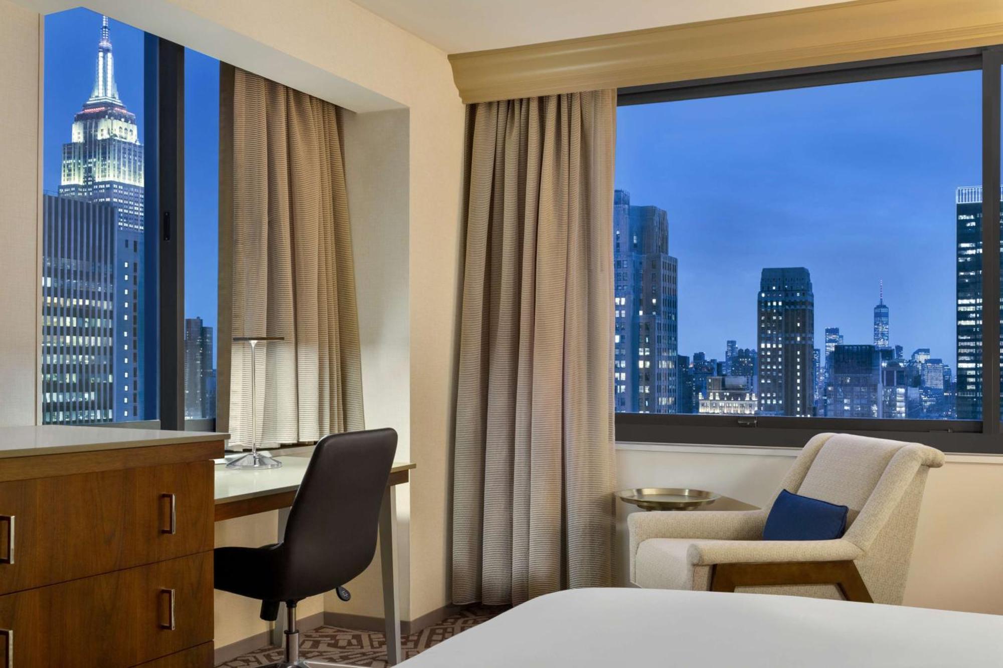 Hilton Times Square Hotel 4*