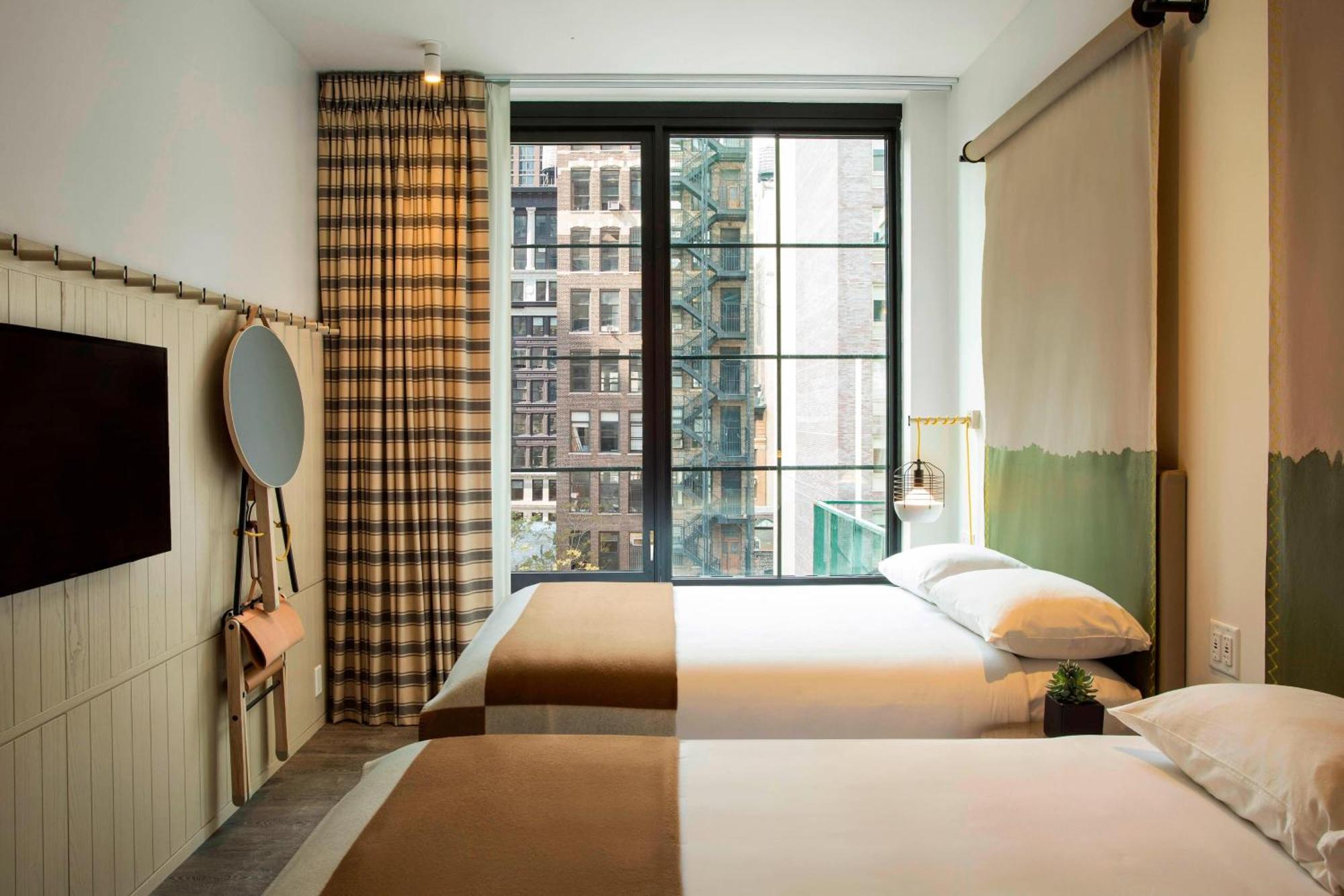Hotel Moxy Nyc Chelsea 4*