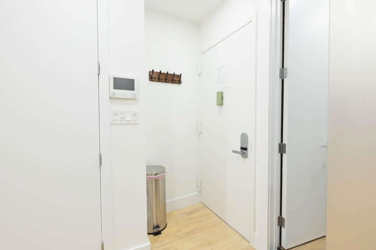 Apartment 1597-1 Large W D In The Unit Prime Ues *