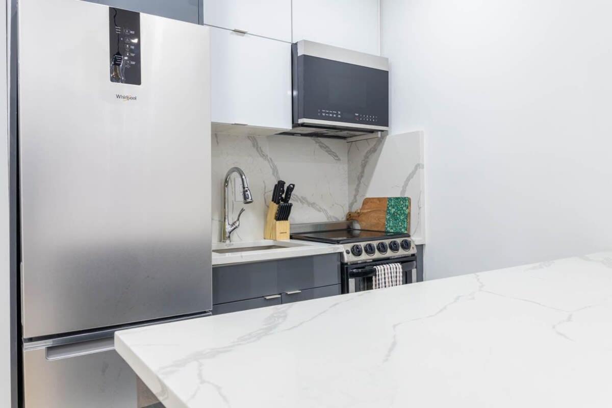Apartment 1597-1 Large W D In The Unit Prime Ues