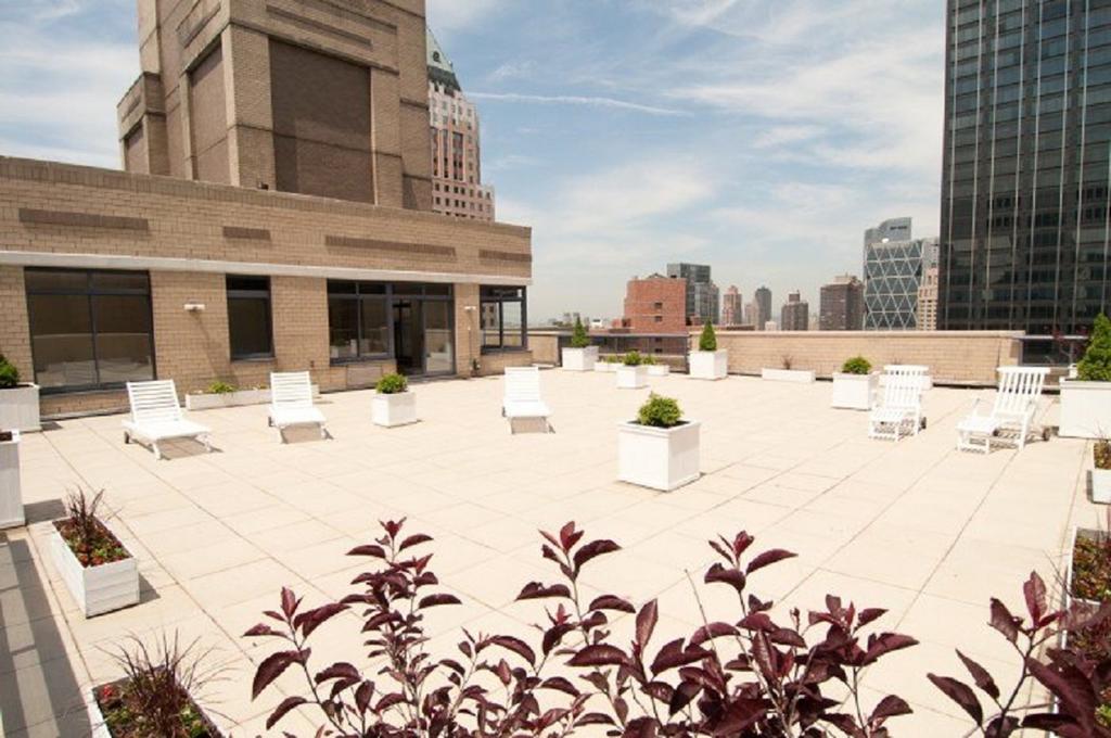 Global Luxury At Ritz Plaza New York