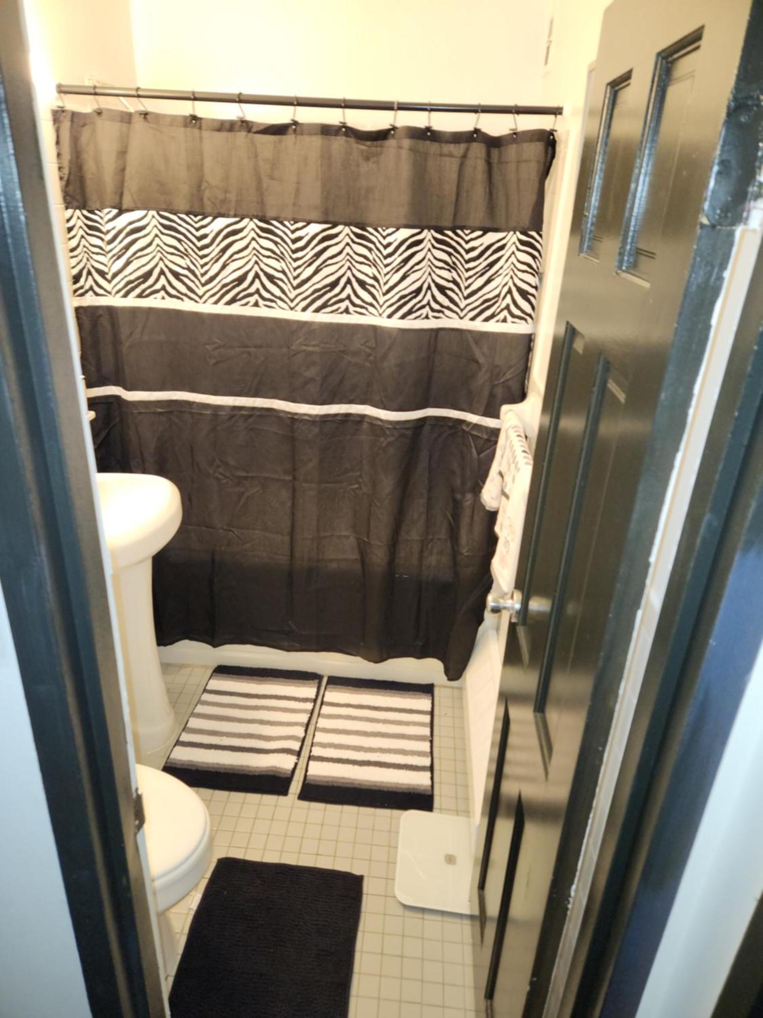 Spacious 3br, 2b *