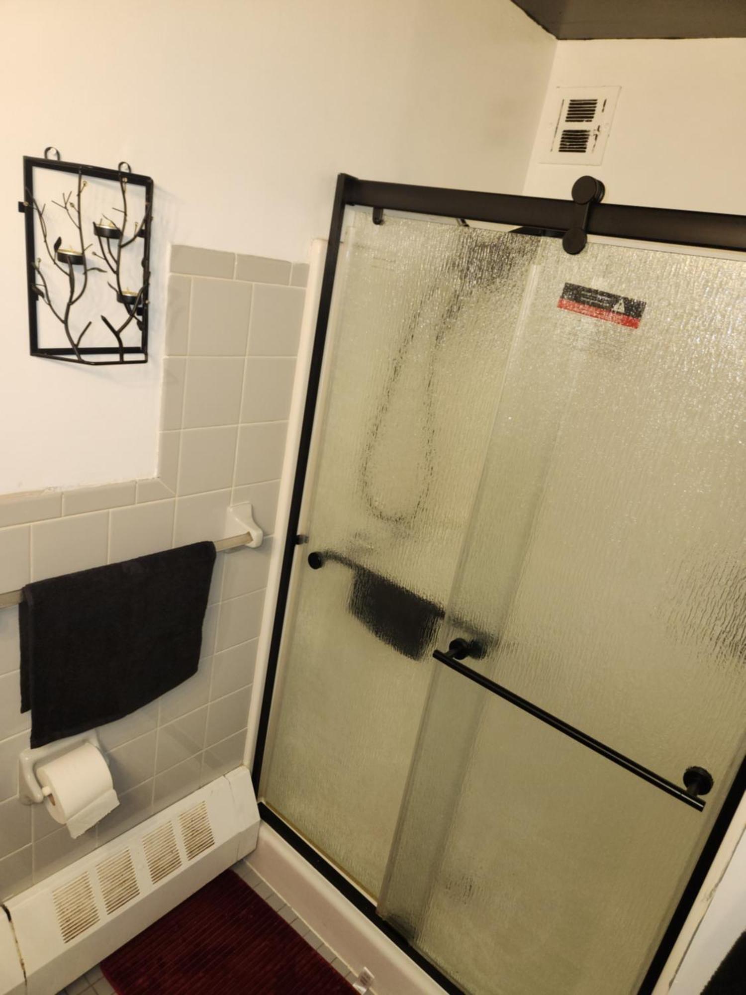 Spacious 3br, 2b *