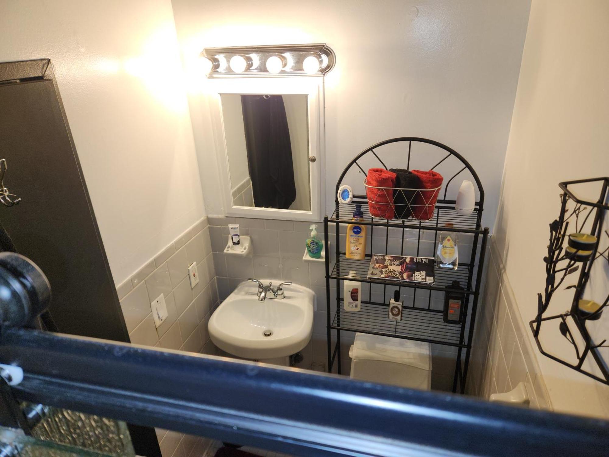 Spacious 3br, 2b Apartment