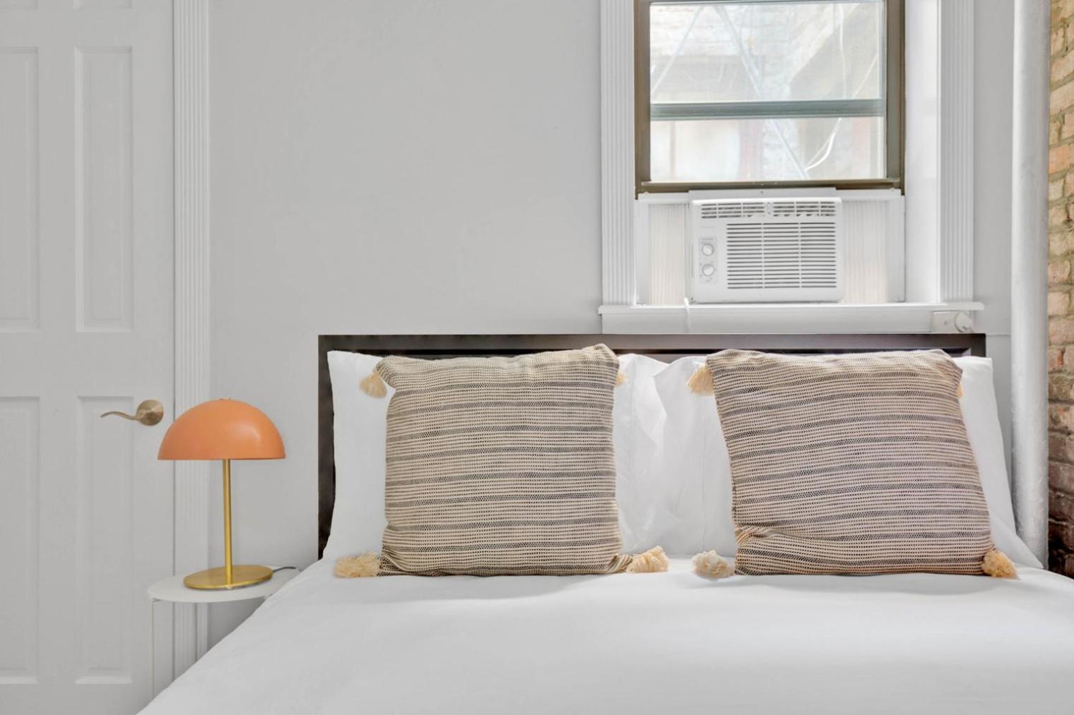 Hip W Village 1br W Wd Nr 1 Train Nyc-853 Apartment