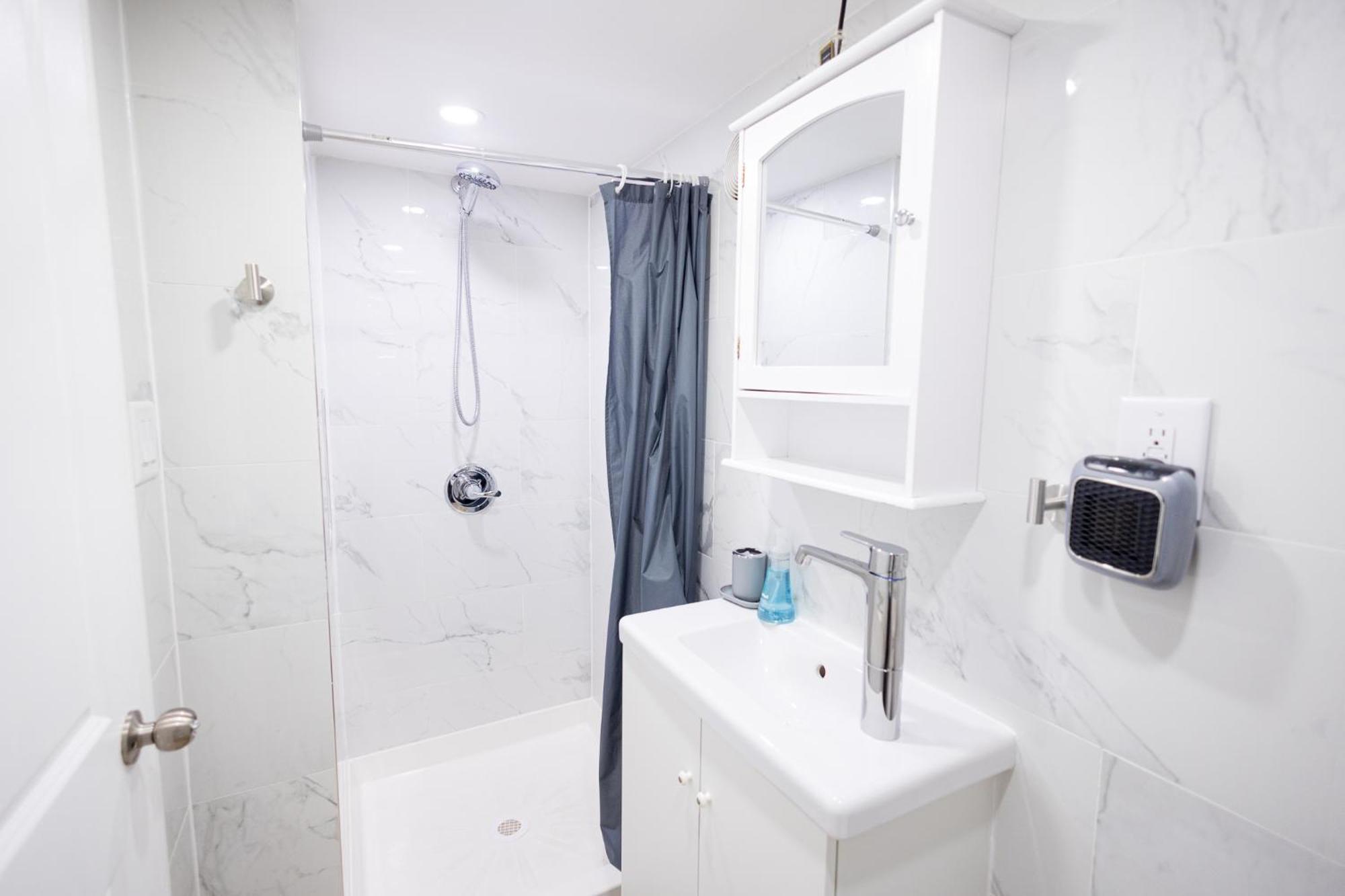 C8 Crown 1 Bedroom