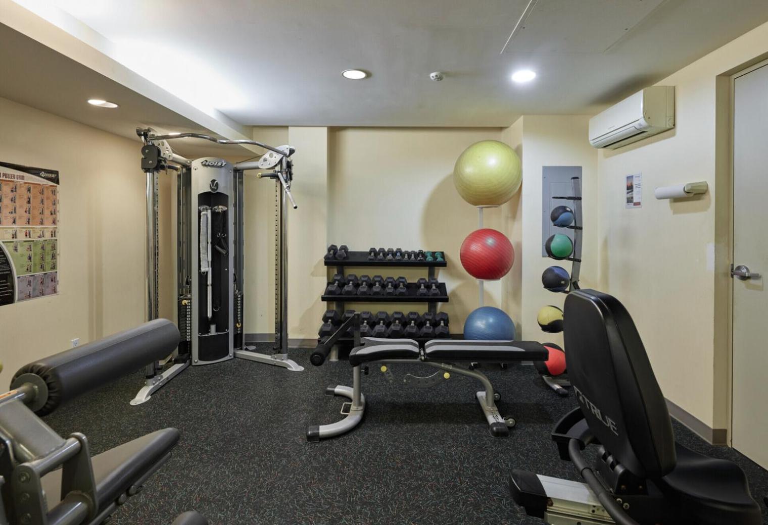 Midtown E 1br W Gym Doorman Nr Bloomingdales Nyc-618 Apartment *