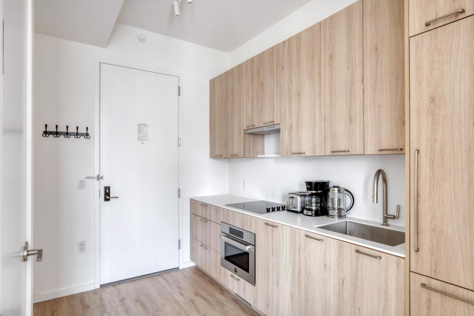 Clinton Hill 1br W Wd Gym Pool Nr Bam Nyc-972 * New York