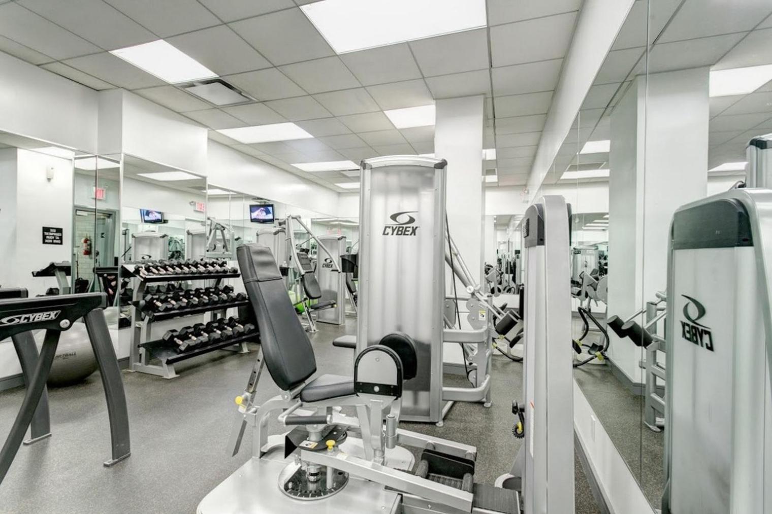Midtown 1br W Gym Doorman Nr Grand Nyc-745 Apartment *