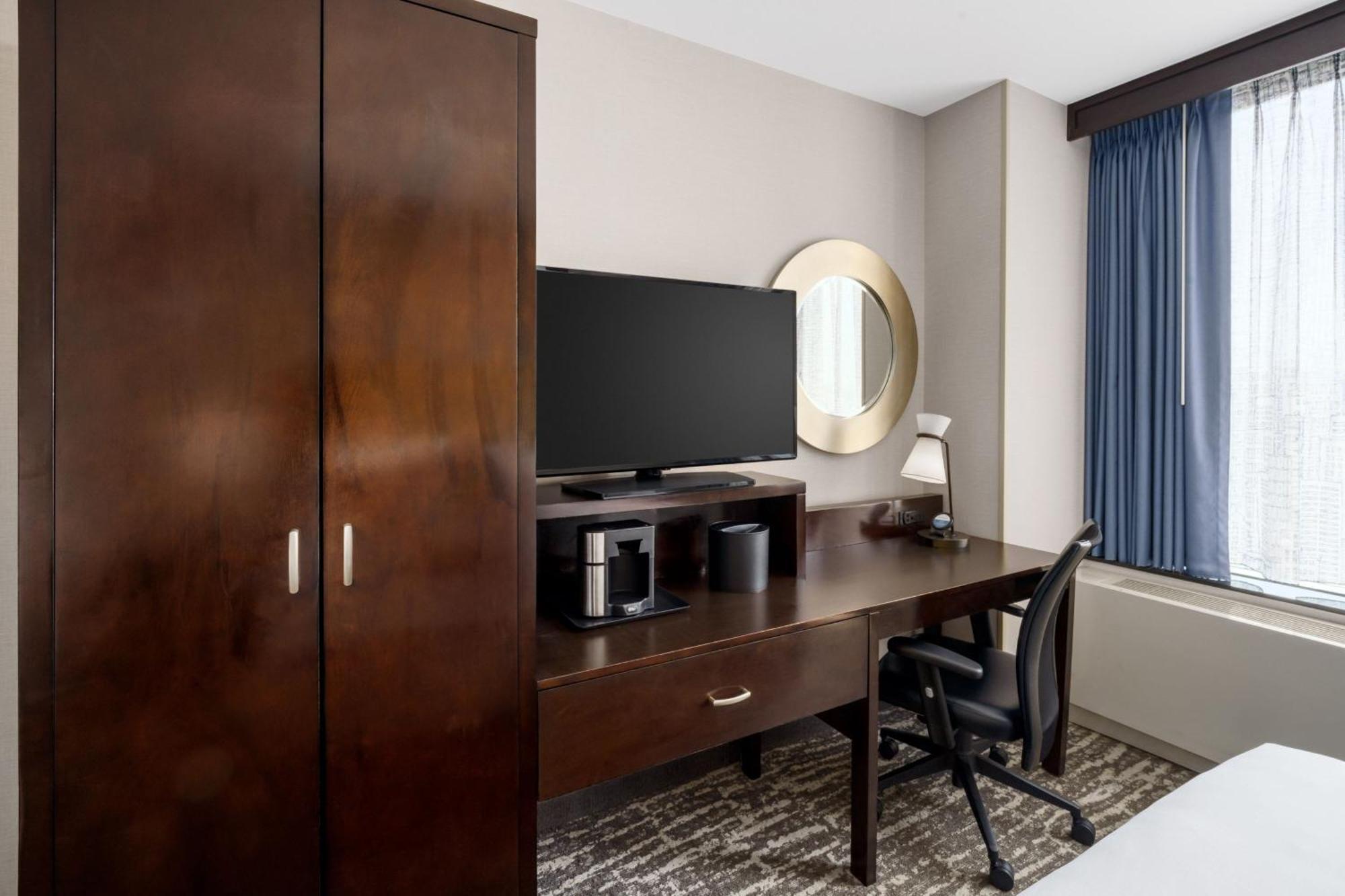 Fairfield & By Marriott Midtown Manhattan/penn Station