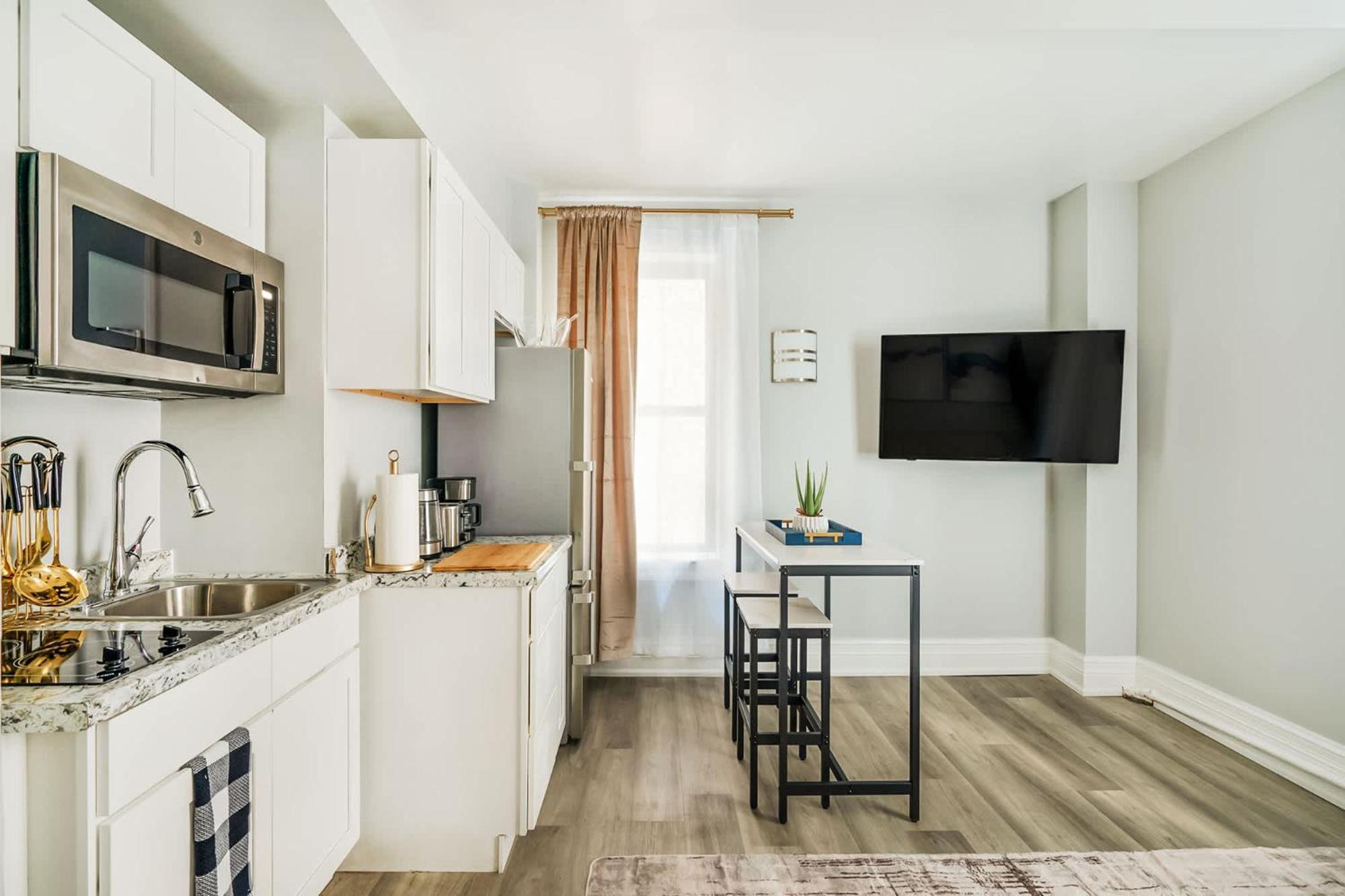 73-308 New 1br 1bth Uws Doorman Gym New York