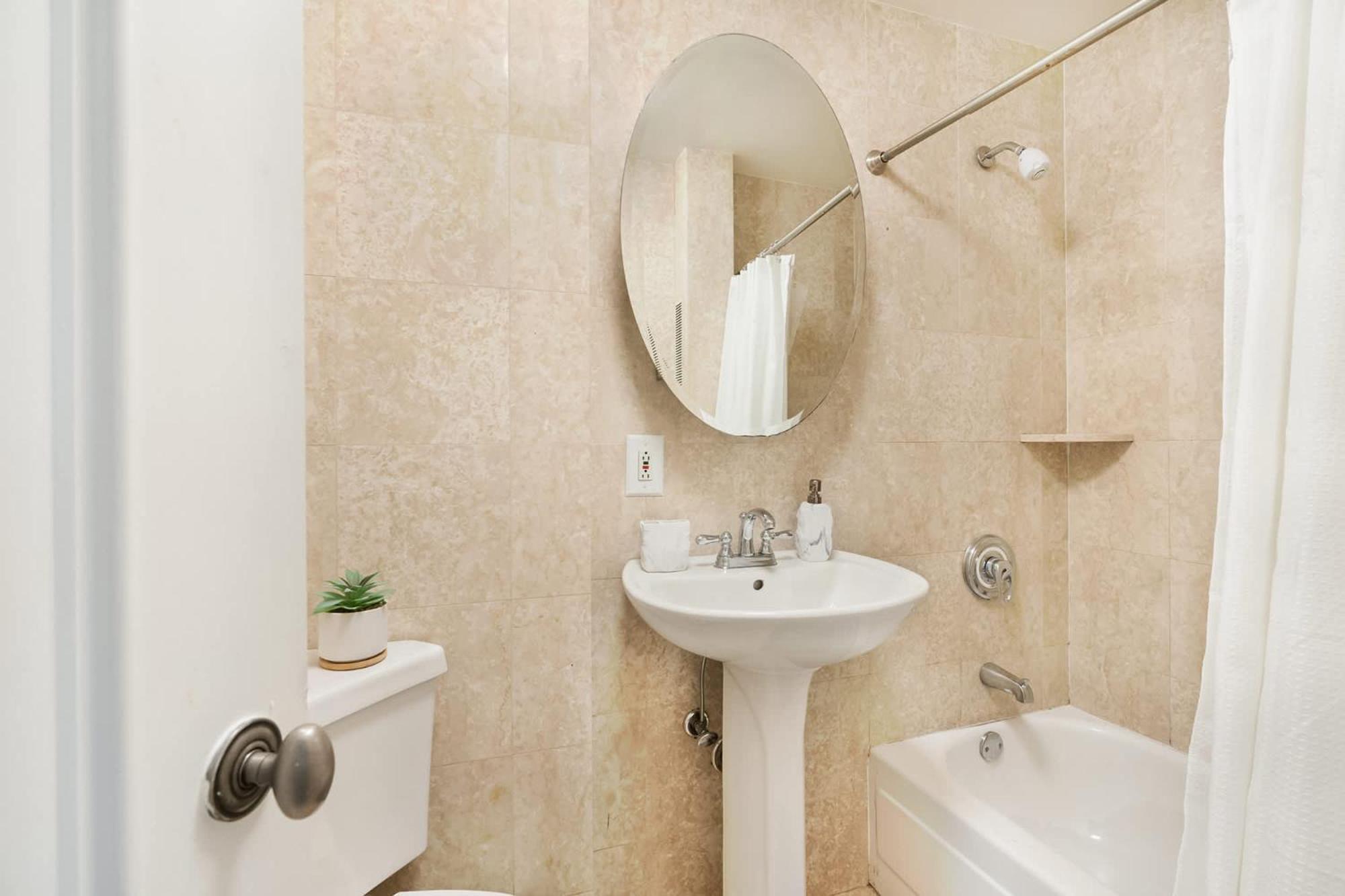 73-308 New 1br 1bth Uws Doorman Gym Apartment