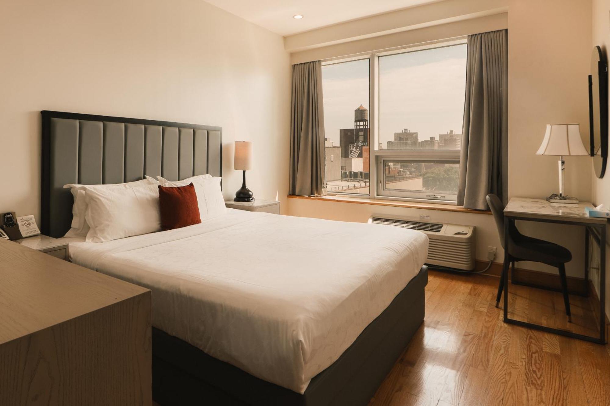 Hotel Asiatic - Flushing