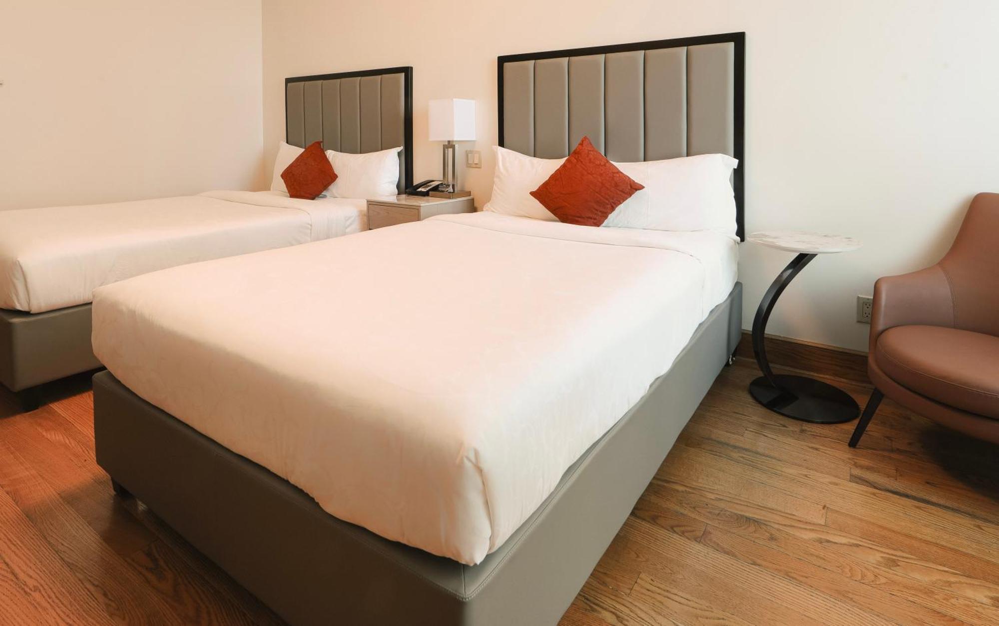 Hotel Asiatic - Flushing 3*
