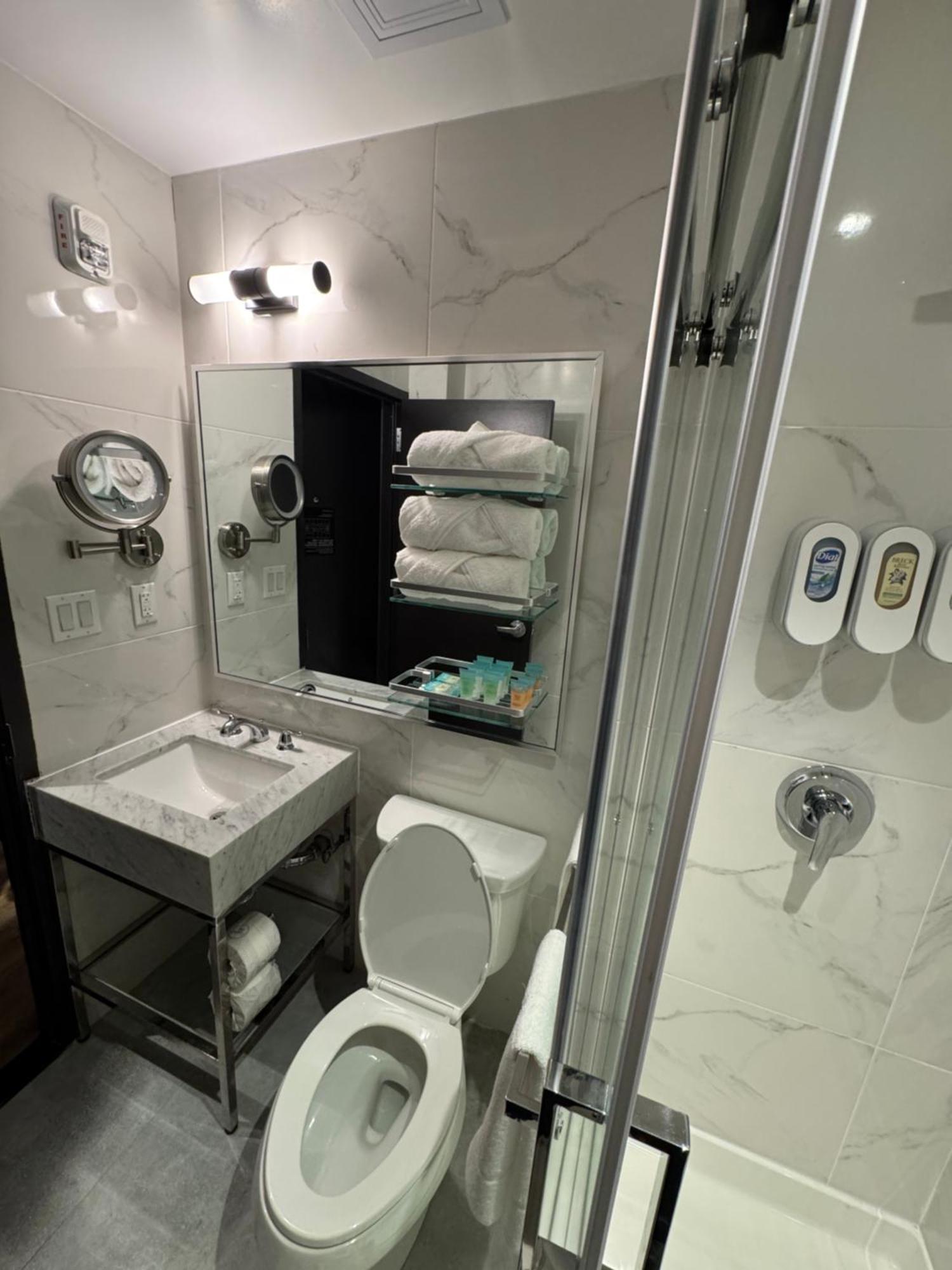 Mirage Brooklyn Hotel 3*