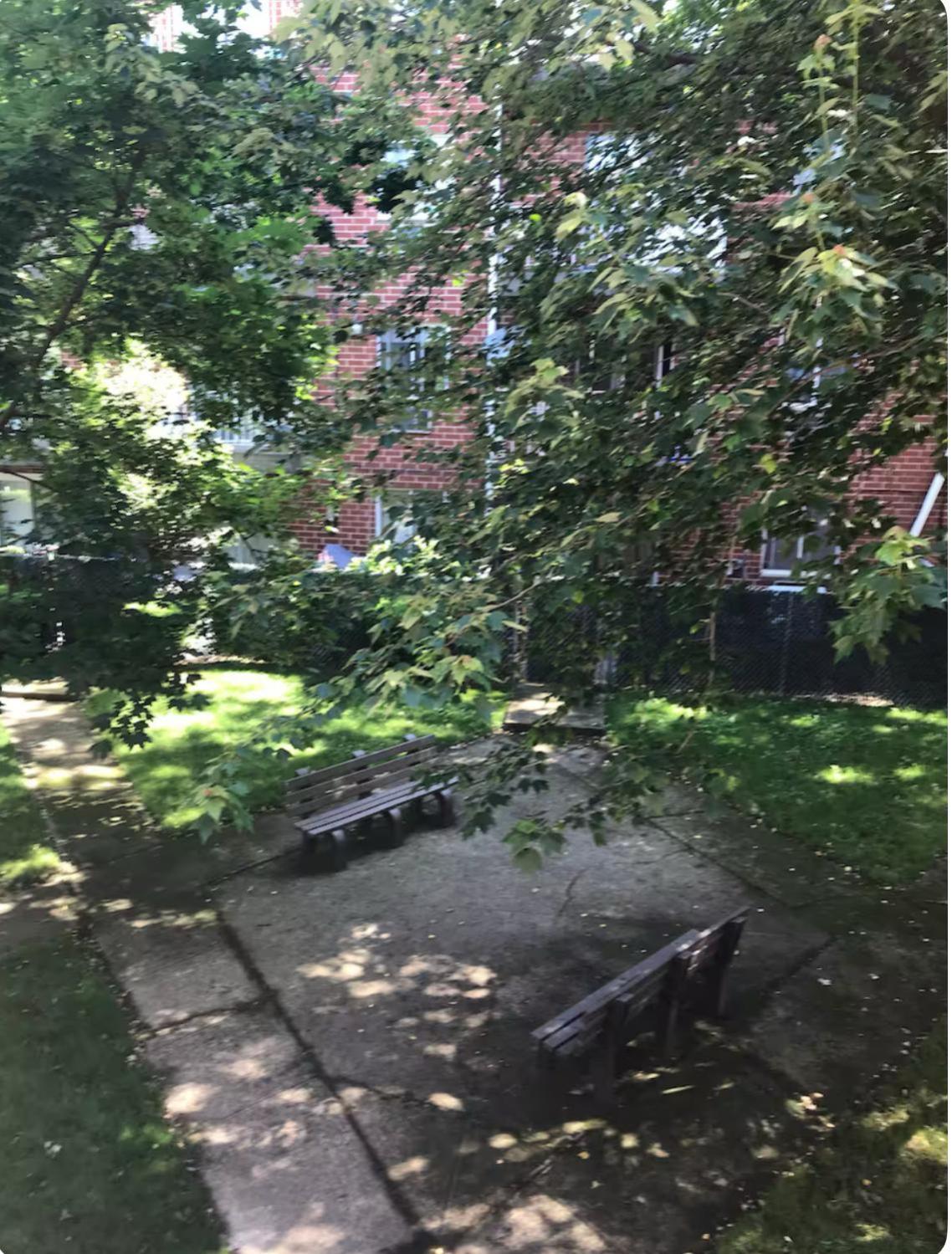 Summer Getaway In Brooklyn Private Room, Bath, Kitchen & Backyard New York