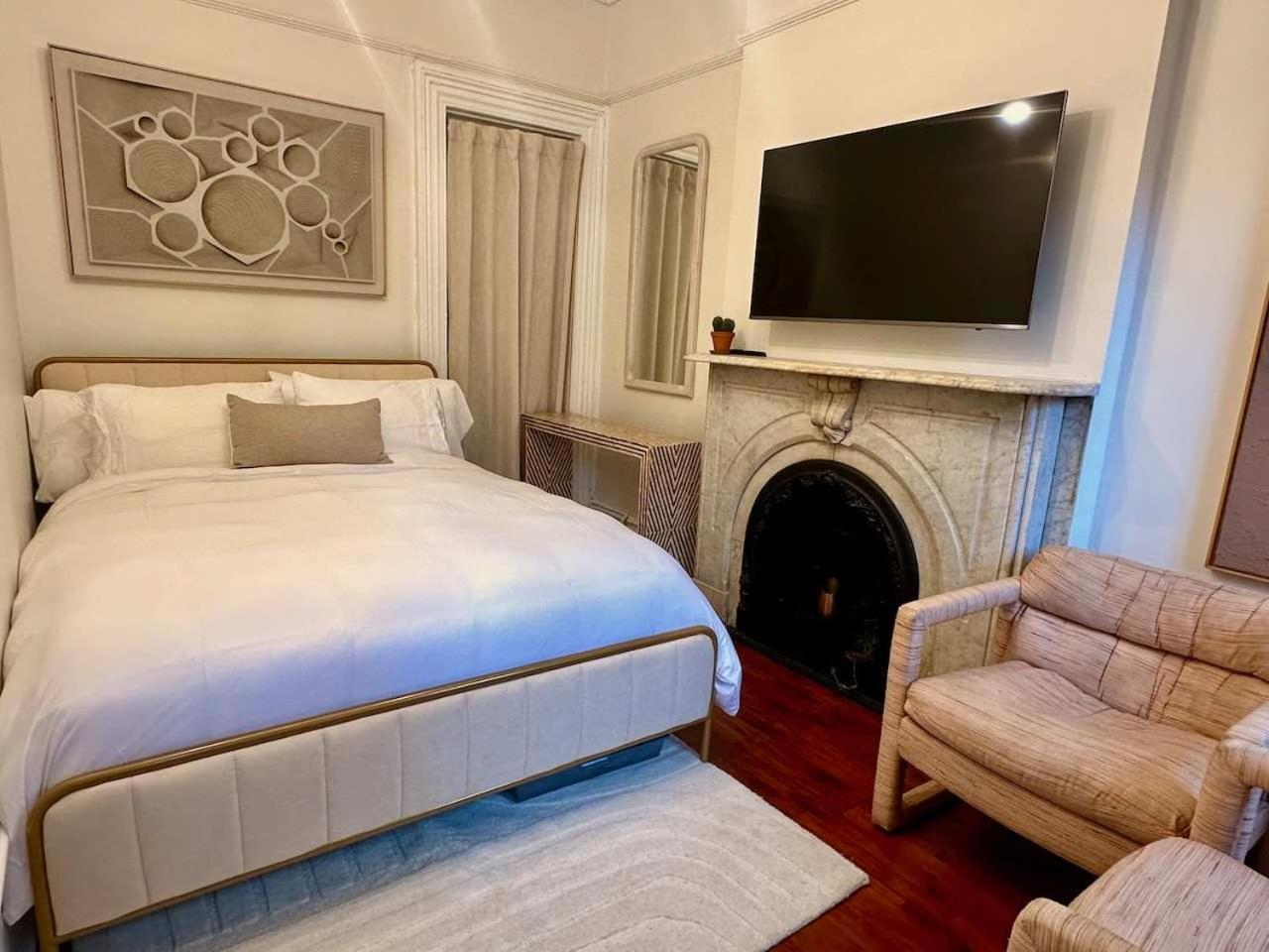 The West Village Gem Apartment