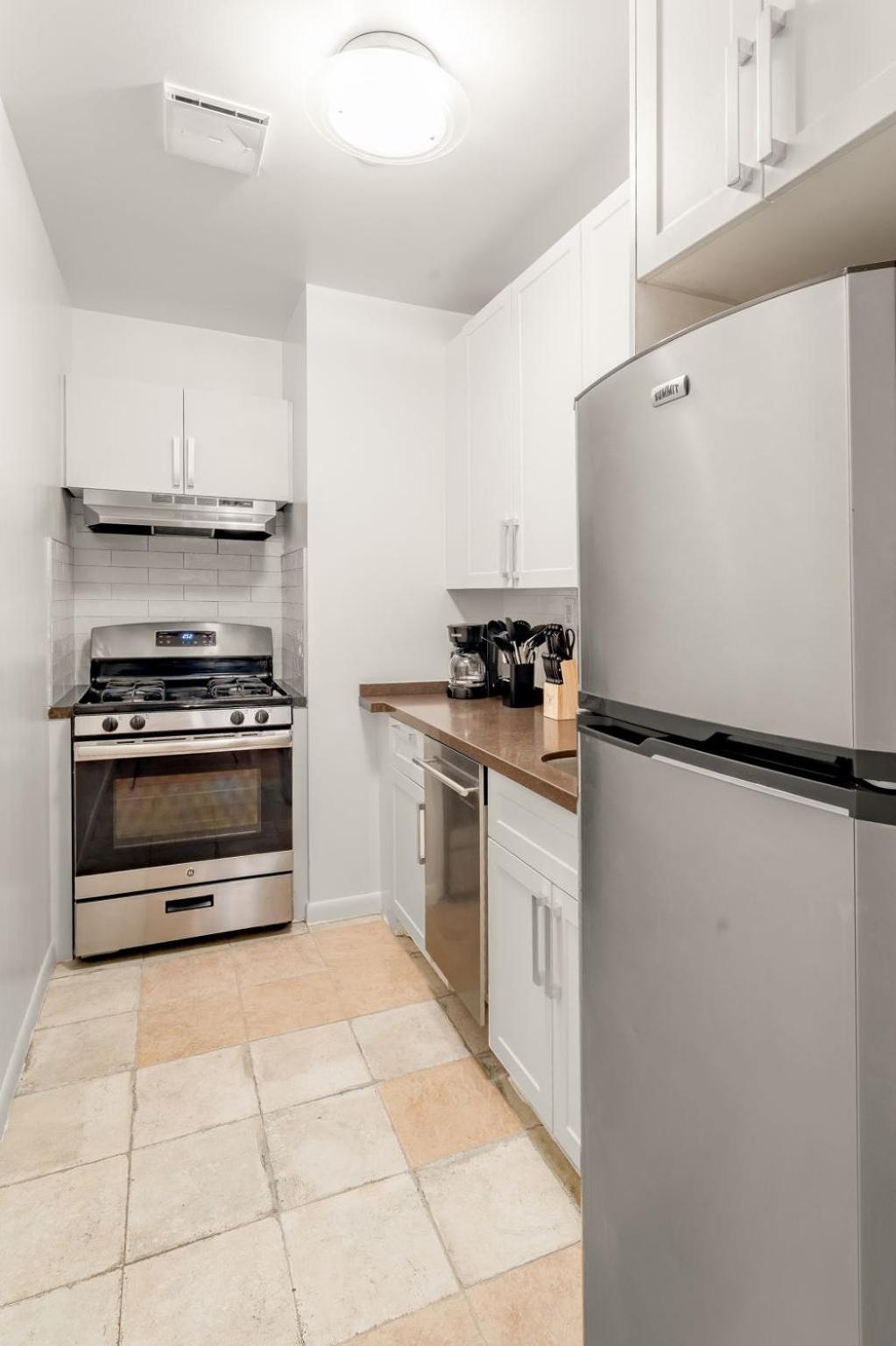 Apartment Spectacular 3bd 1bth In Fidi & Wall Street Area!