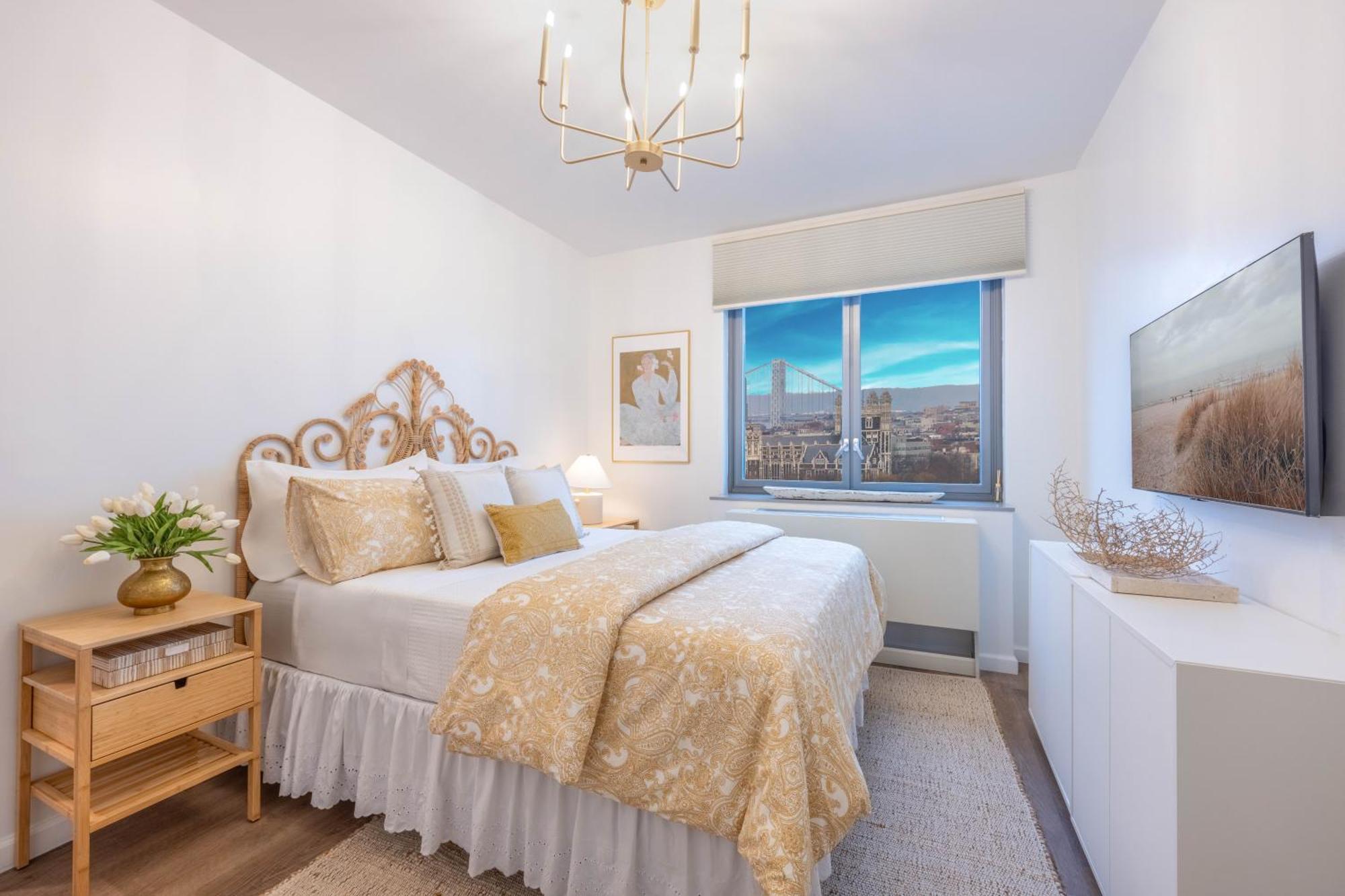 Designer For 6, Views, Near Times Square! * New York