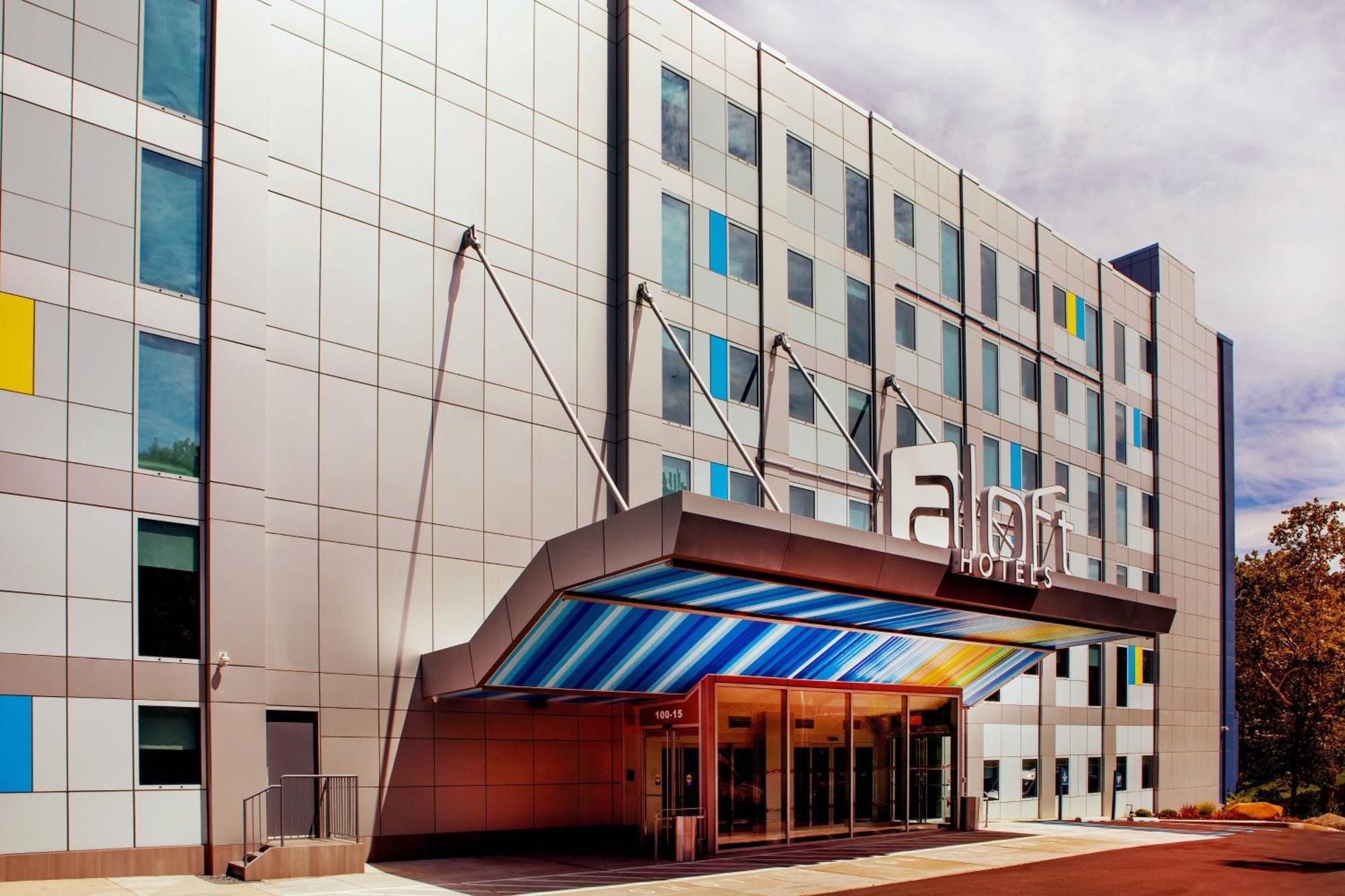 Aloft Laguardia Airport