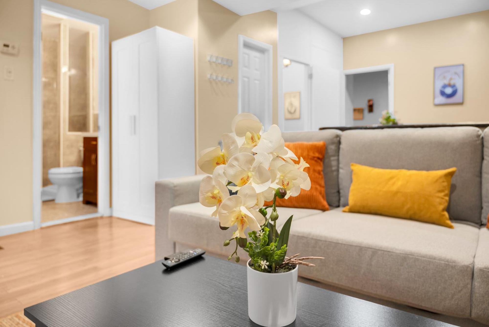 Apartment Stylish 2 Bedroom Apartment In Chelsea New York