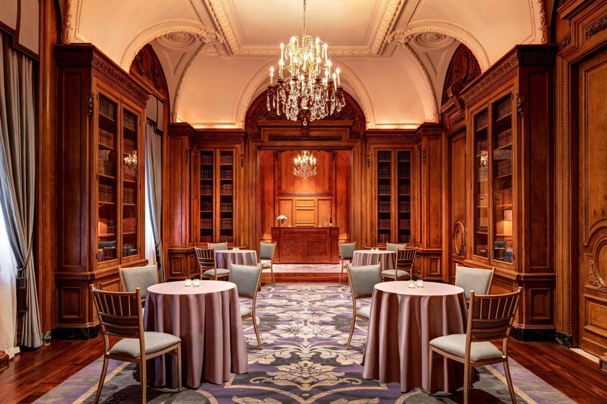 The St. Regis 5*