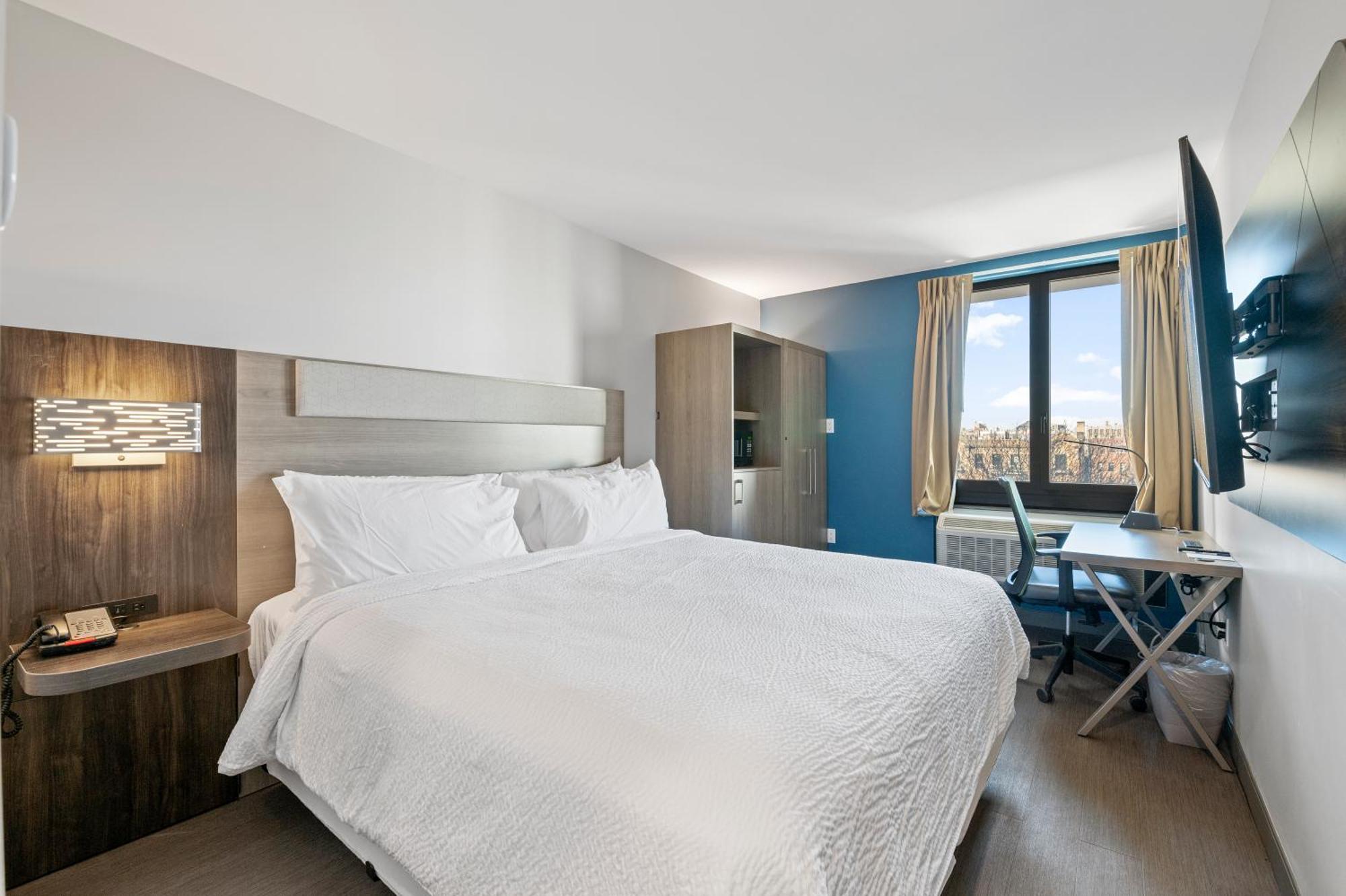 Express & Bronx - Nyc By Ihg 2*