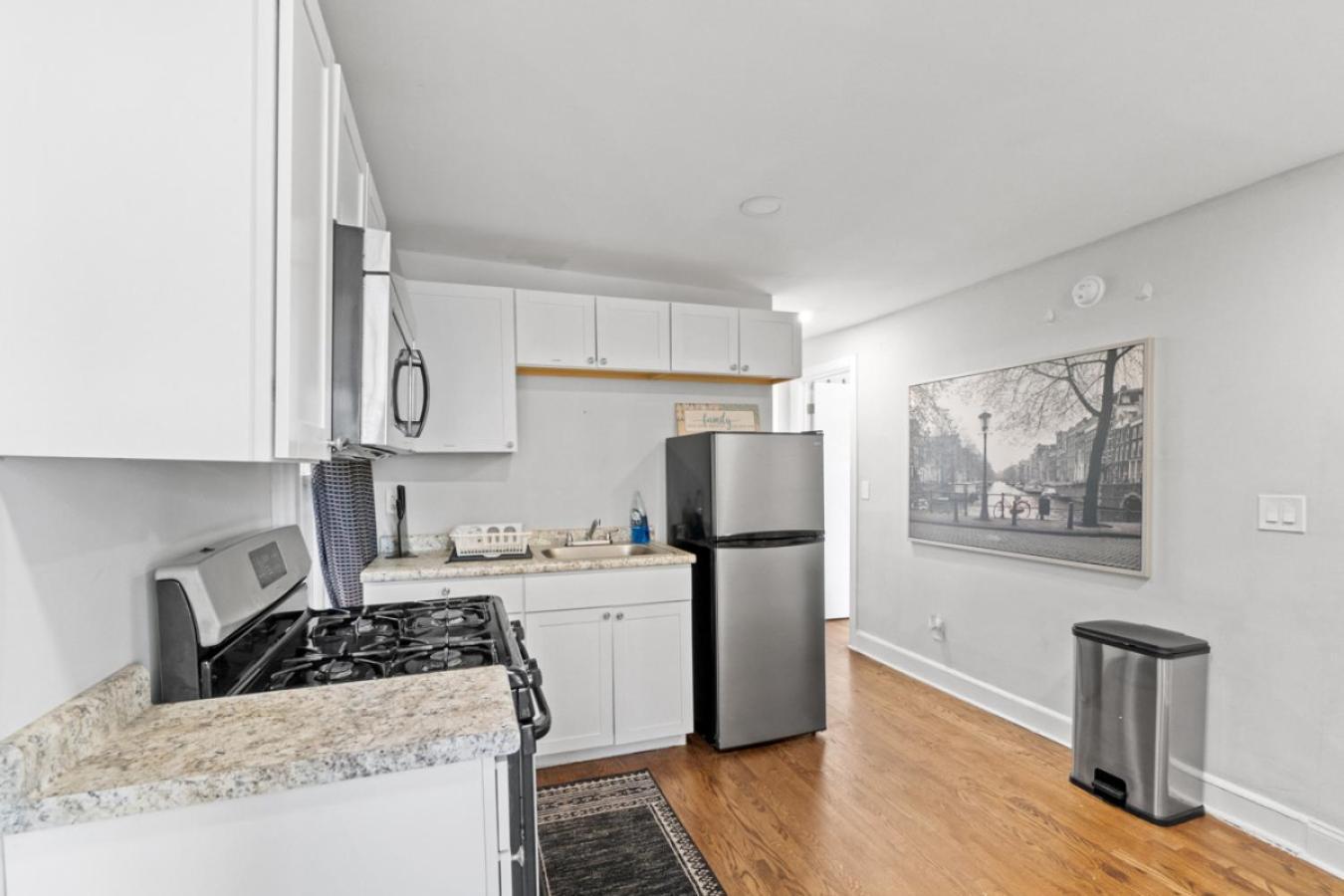 The Whimsical Estate Sleeps 16plus 20m To Nyc Free Parking Holiday home *