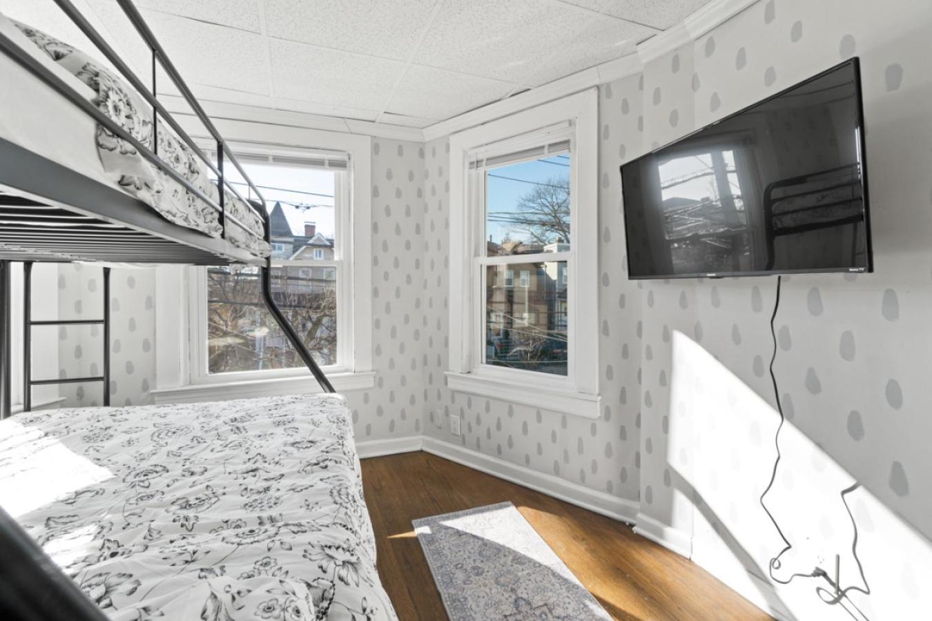 The Whimsical Estate Sleeps 16plus 20m To Nyc Free Parking * New York