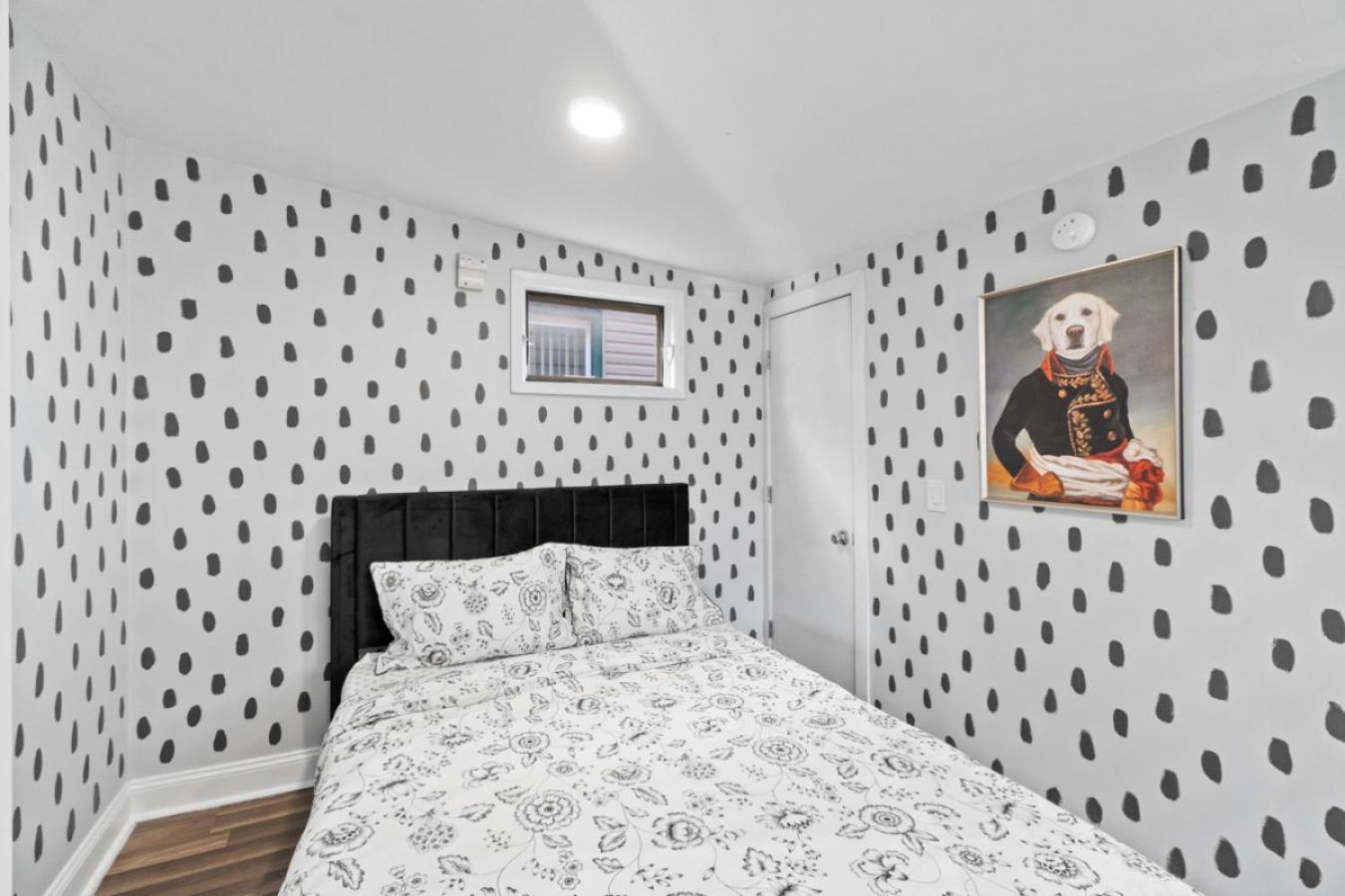 Holiday home The Whimsical Estate Sleeps 16plus 20m To Nyc Free Parking