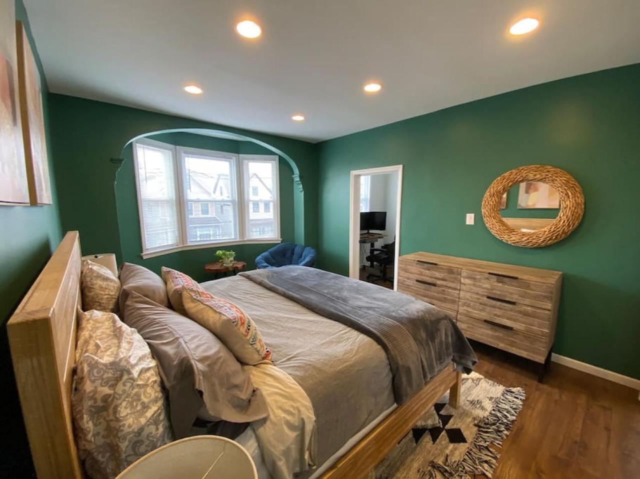 The Rainforest Ii Sleeps 16 20m To Nyc Free Parking