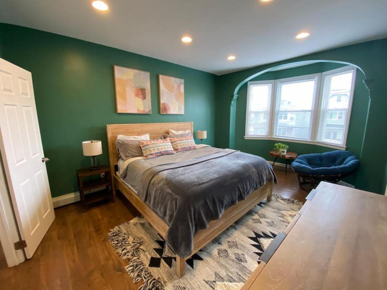 Holiday home The Rainforest Ii Sleeps 16 20m To Nyc Free Parking *