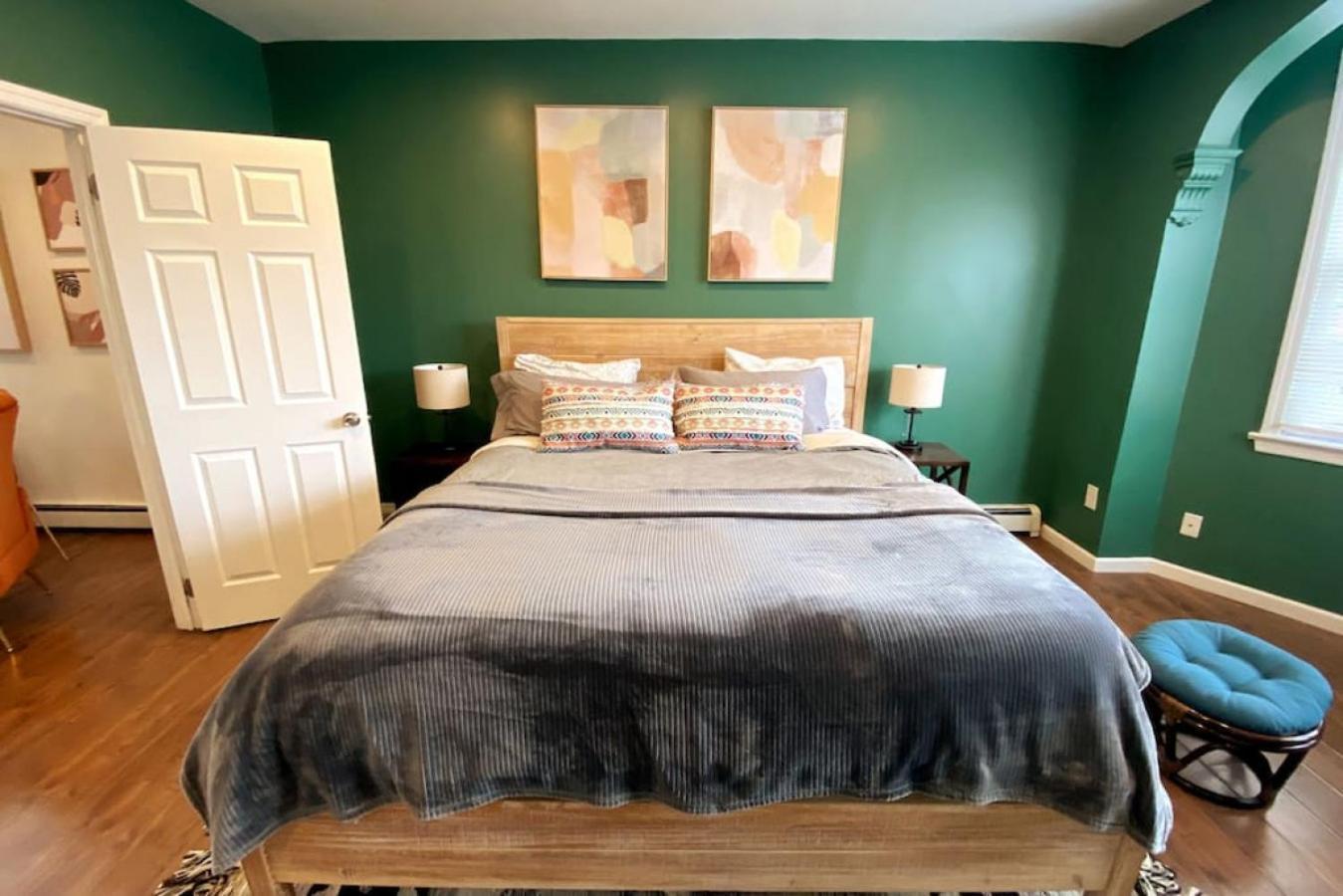 Holiday home The Rainforest Ii Sleeps 16 20m To Nyc Free Parking New York