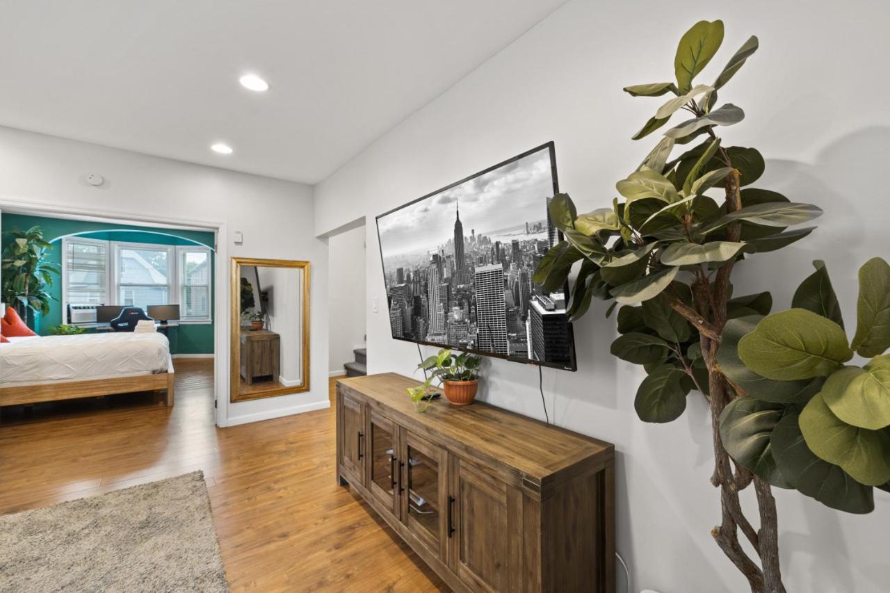 The Rainforest Ii Sleeps 16 20m To Nyc Free Parking Holiday home