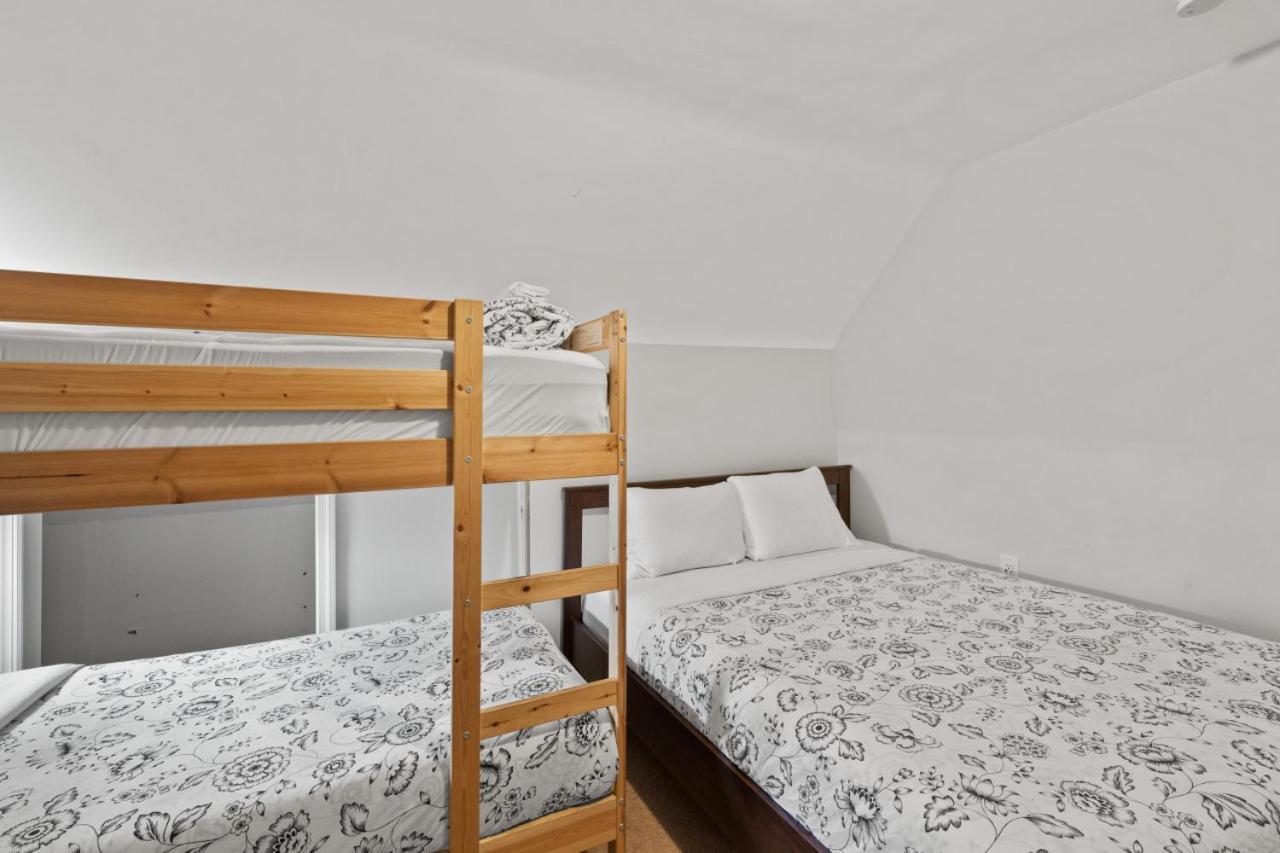 The Rainforest Ii Sleeps 16 20m To Nyc Free Parking New York