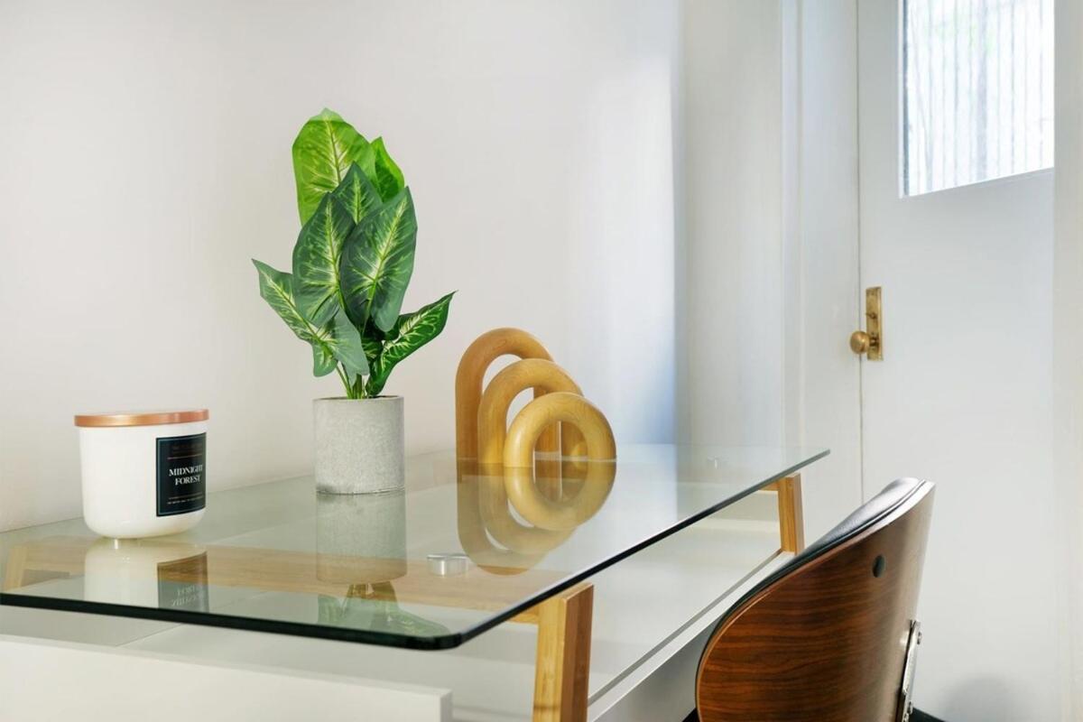 74-1c New With Private Outdoors - Gym Apartment New York