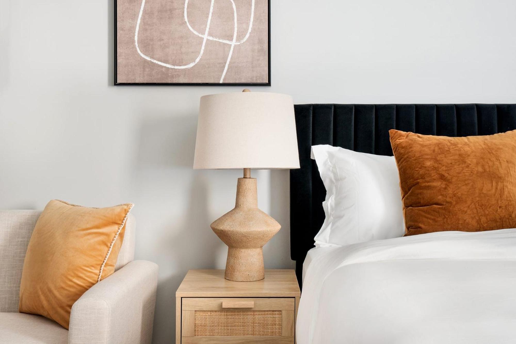 73-410 Luxury 24 Dm New Uws Gym Laundry Apartment *