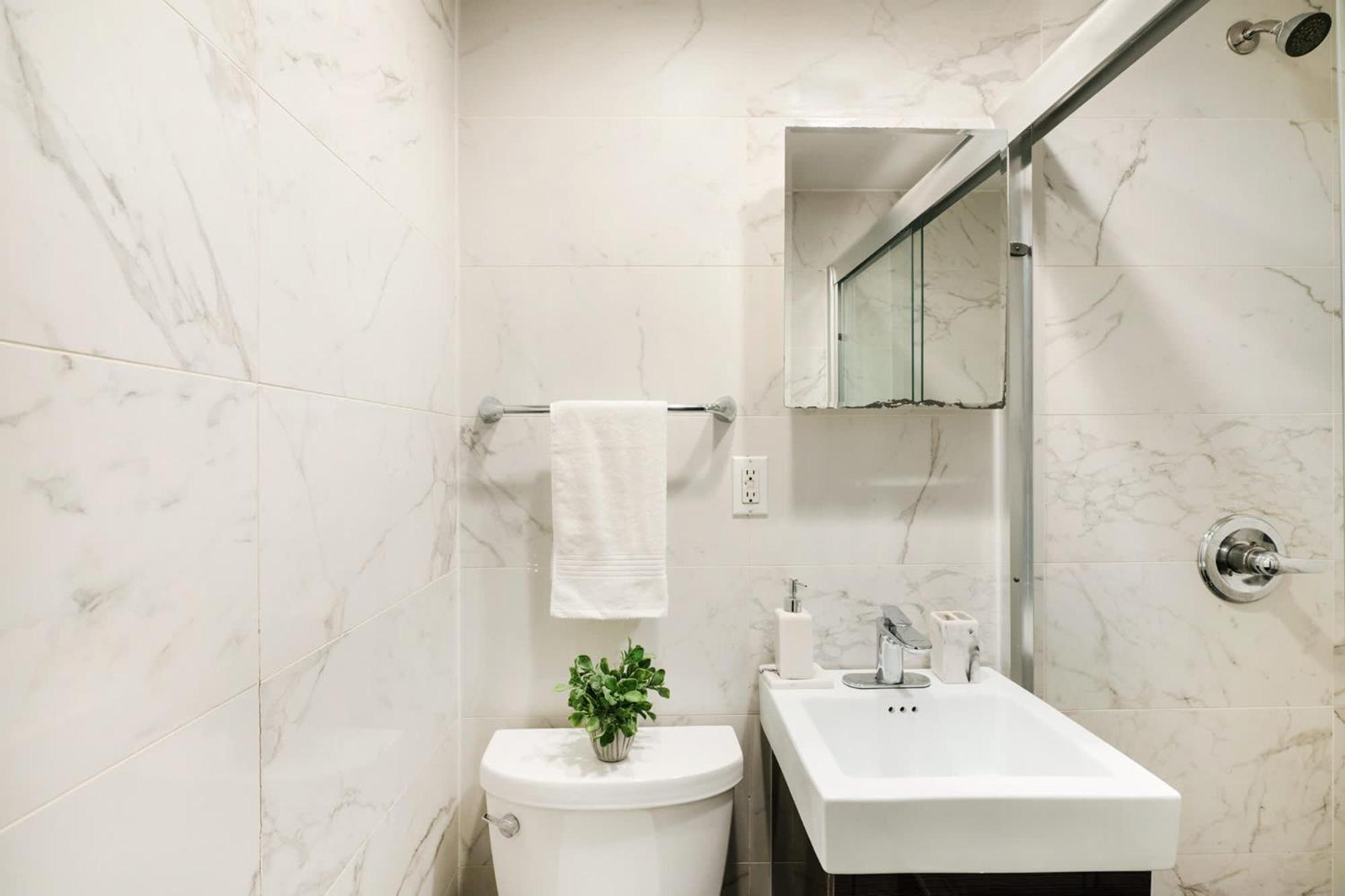 69-3b Celebrate In Style 1br Prime Lower East Side Brand New * New York