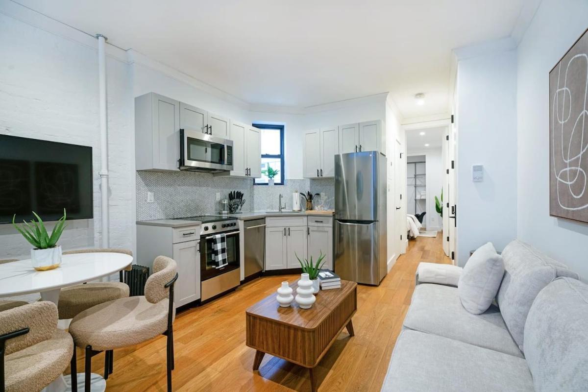 1290-6 Newly Renovated 2 Bedrooms In Ues *