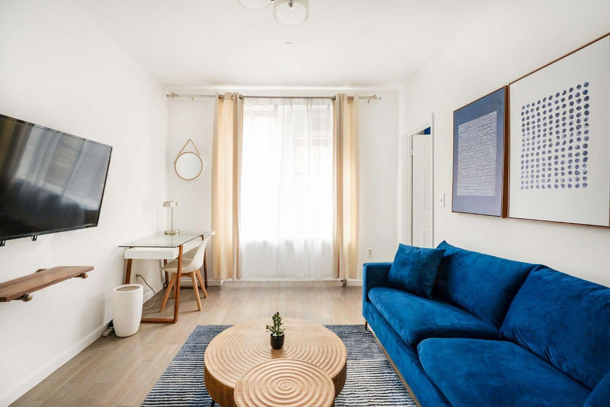 428-2e Newly Furnished 2br Prime Midtown Sleeps 5 Apartment *