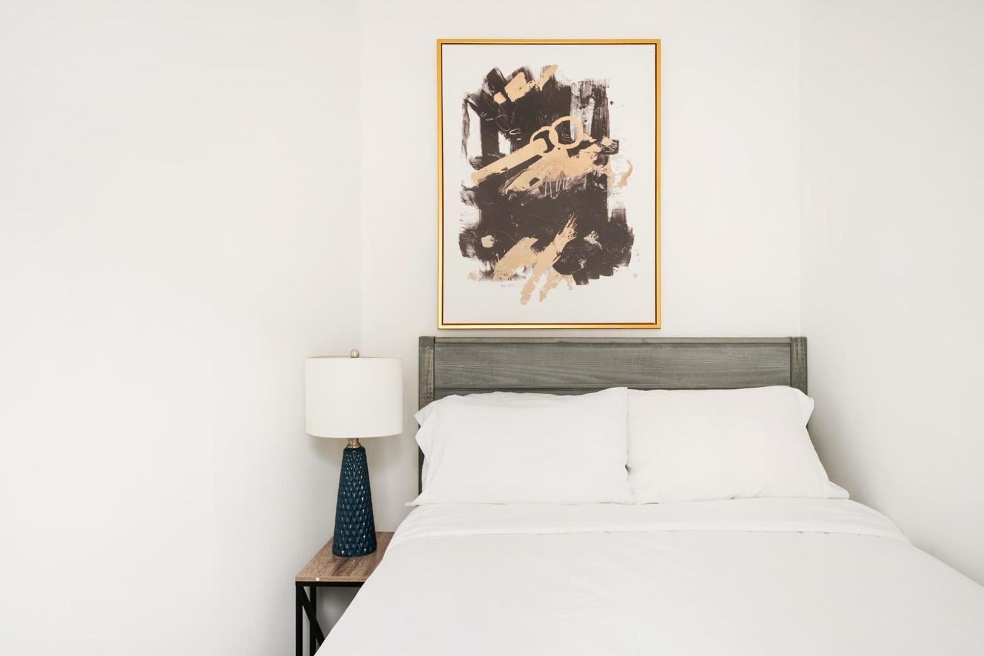 Apartment 428-2e Newly Furnished 2br Prime Midtown Sleeps 5 New York