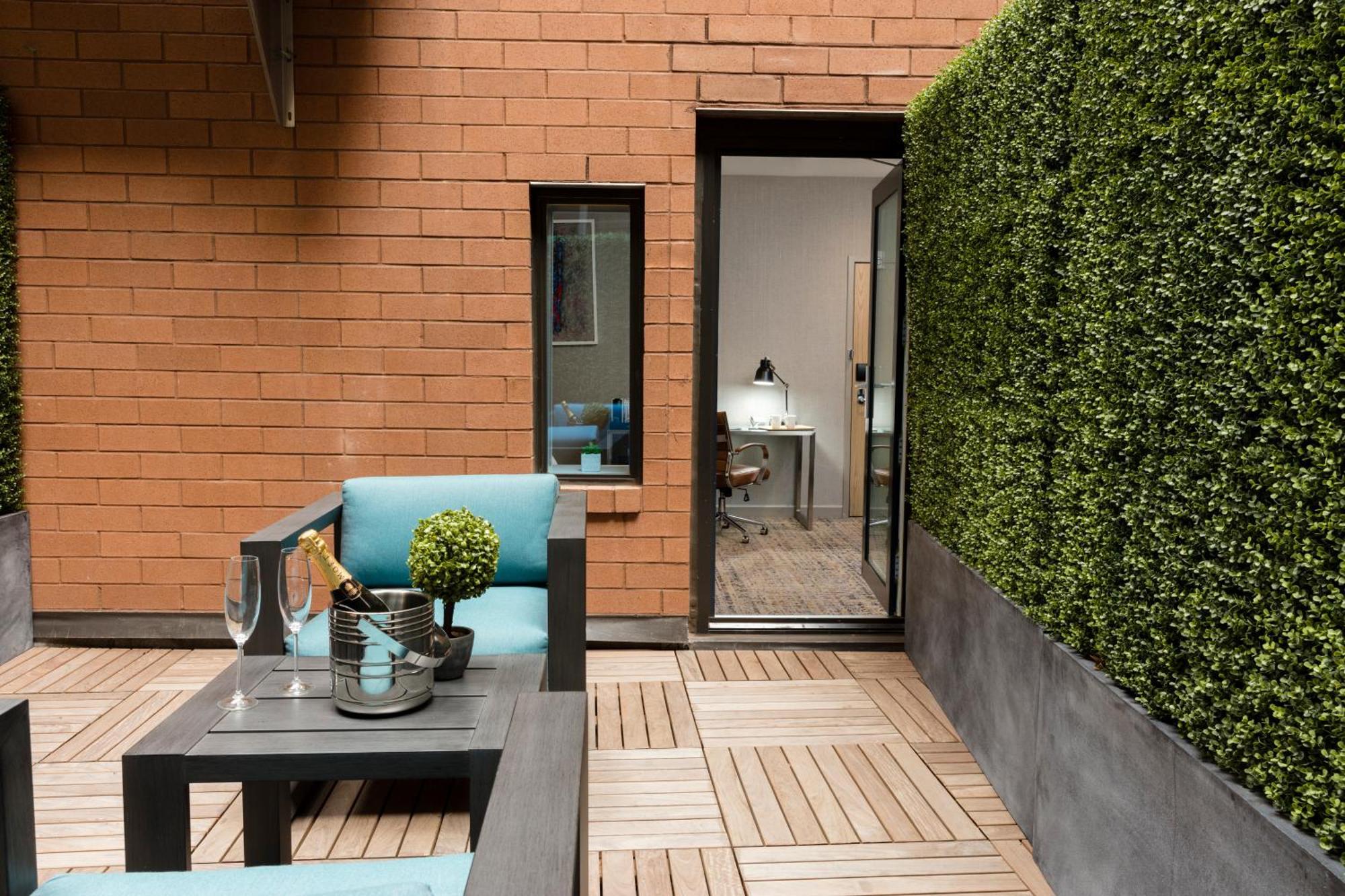 Hotel Artezen 4*