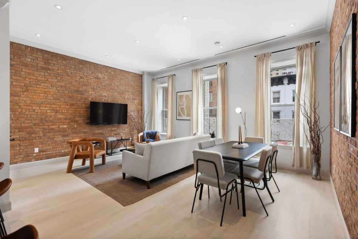 Linden Place Ii By Rove Travel 3 Bedroom Lenox Hill Apartment *