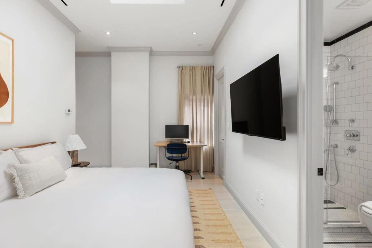 Linden Place Ii By Rove Travel 3 Bedroom Lenox Hill *