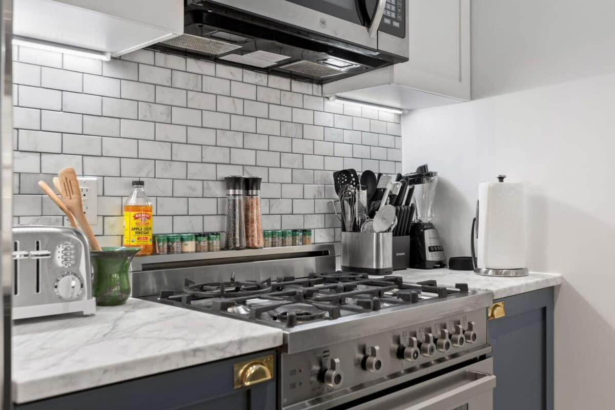 Apartment Linden Place Ii By Rove Travel 3 Bedroom Lenox Hill