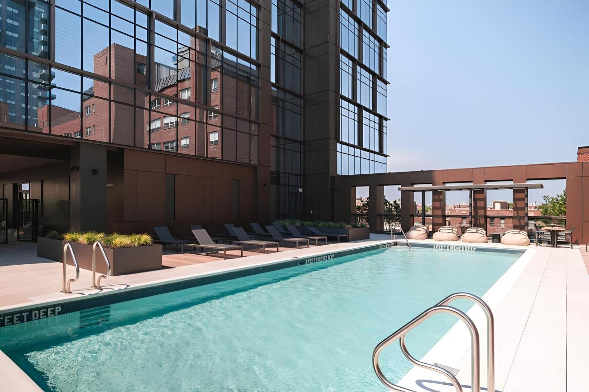 Posh With Luxe Amenities In Prime Location! New York